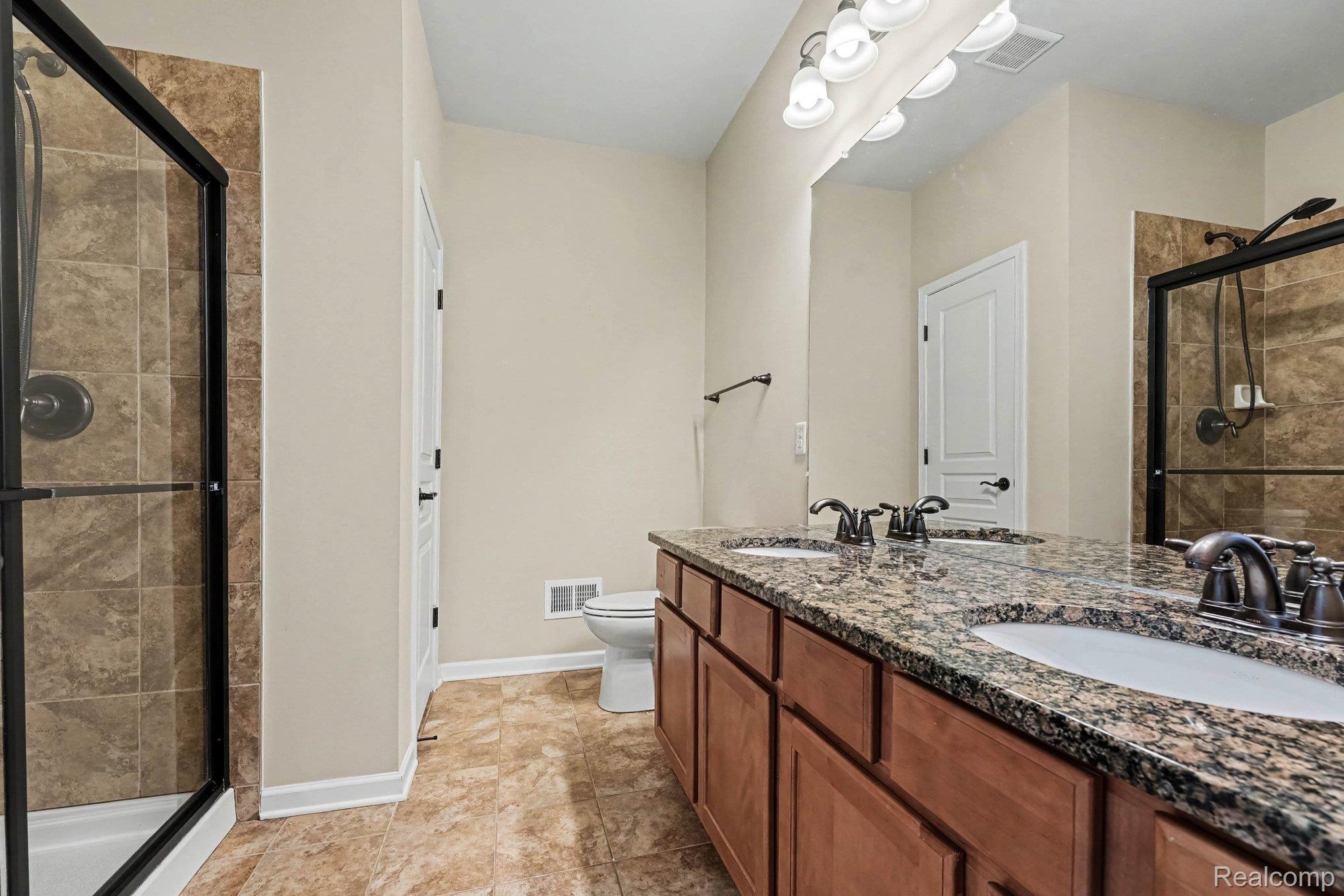 9407 Sand Hill Drive Property Photo 16