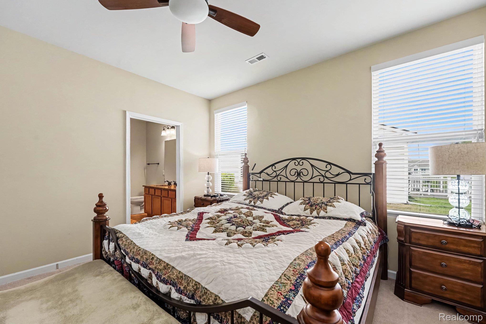 9407 Sand Hill Drive Property Photo 17
