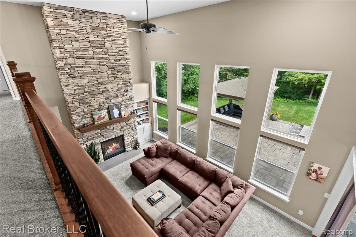 10080 Rolling Pines Drive Property Photo 21