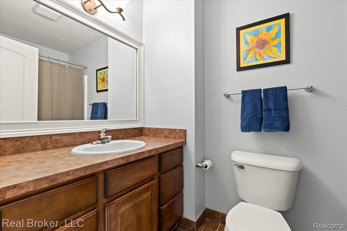 10080 Rolling Pines Drive Property Photo 31