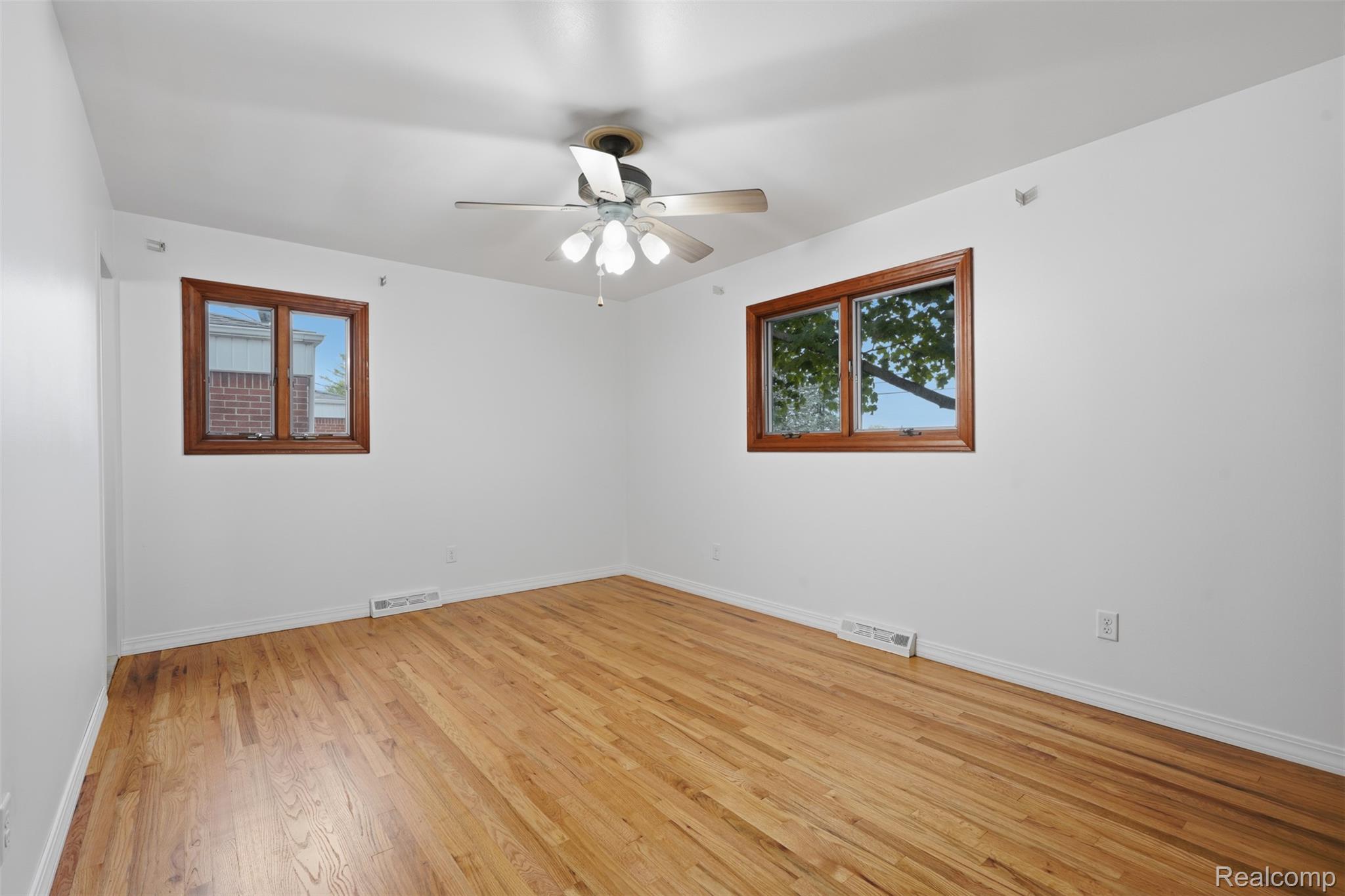 4427 Burssens Drive Property Photo 15