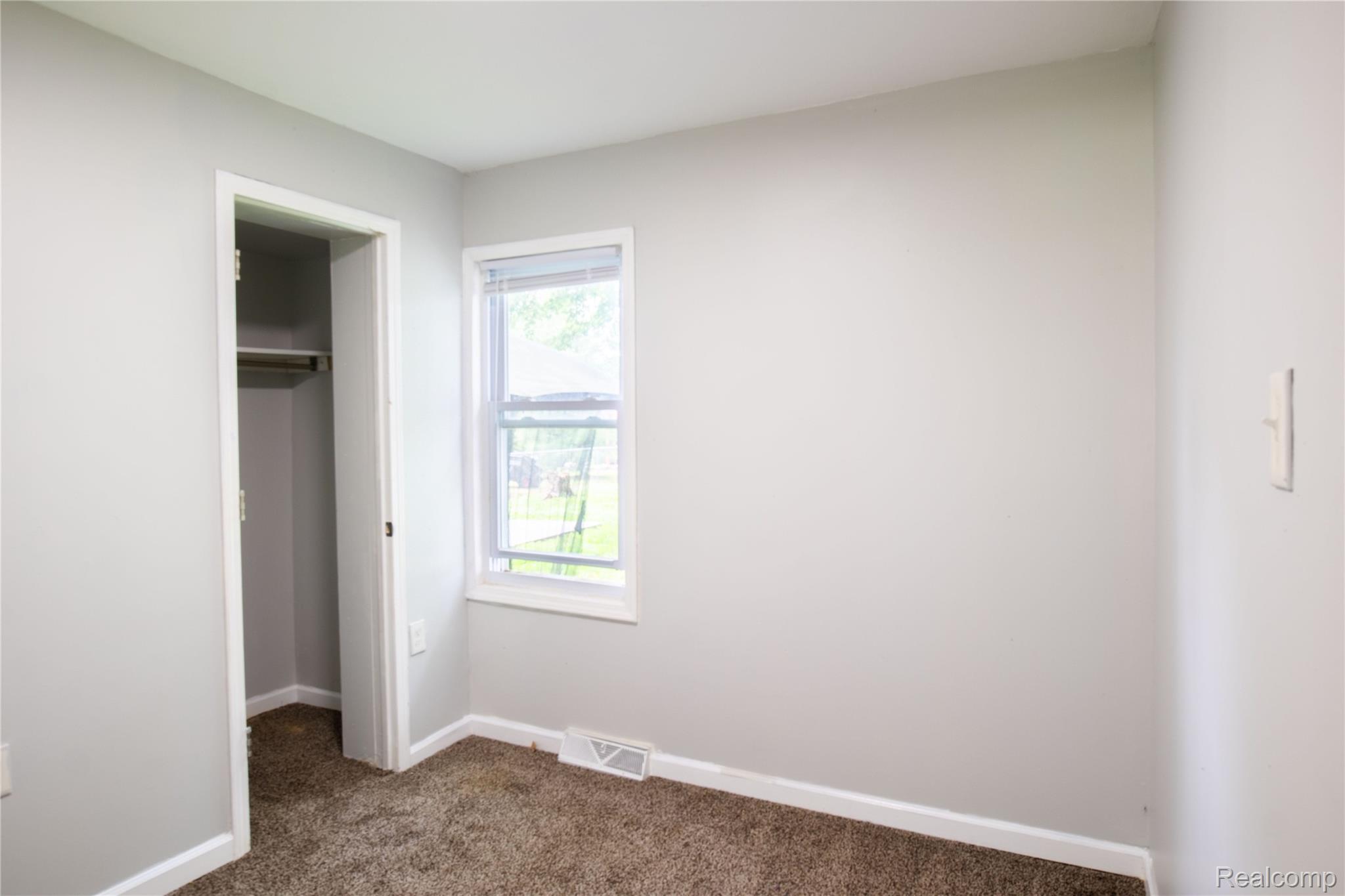 39751 Sylvia Street Property Photo 10