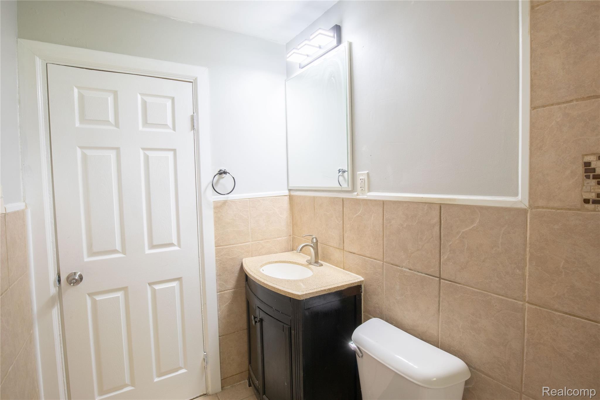 39751 Sylvia Street Property Photo 13