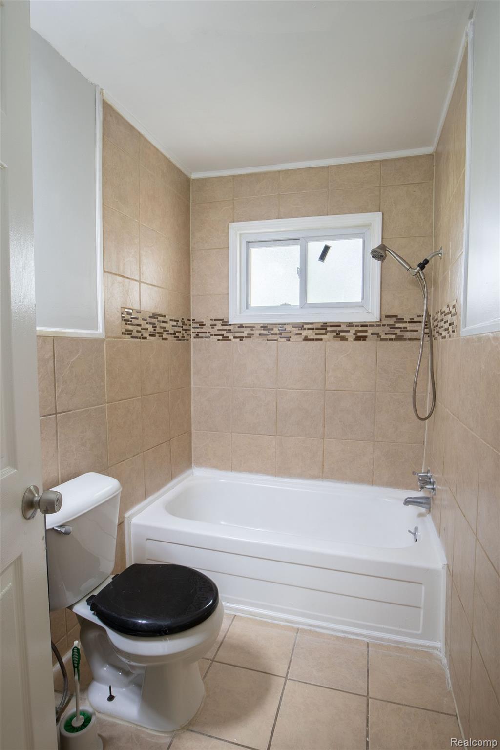 39751 Sylvia Street Property Photo 14