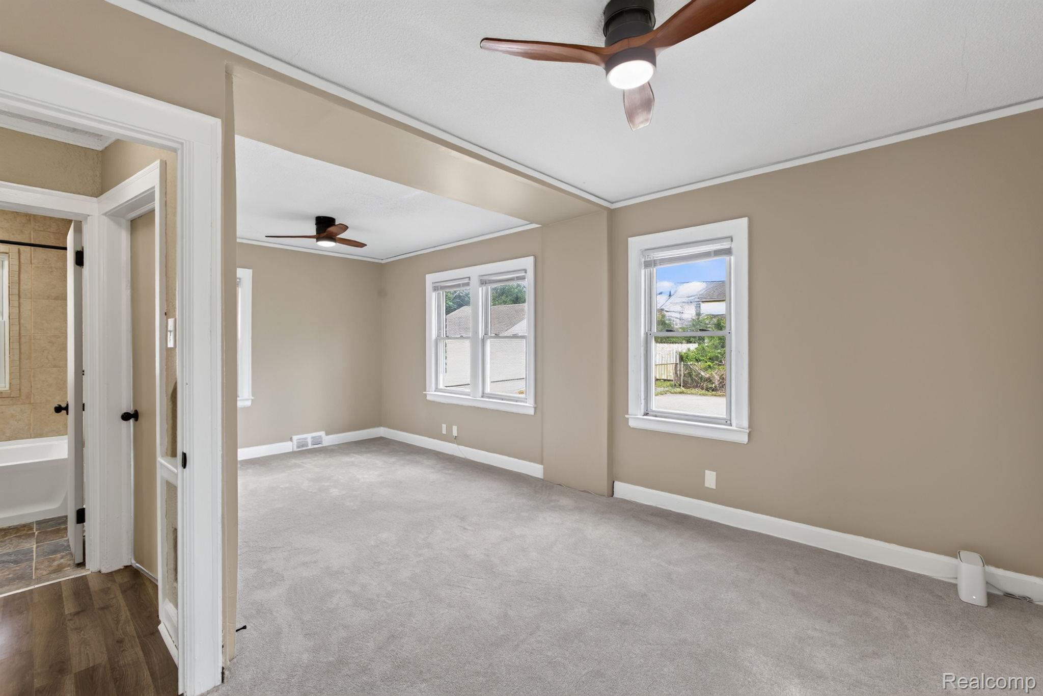 16230 Griggs Street Property Photo 15