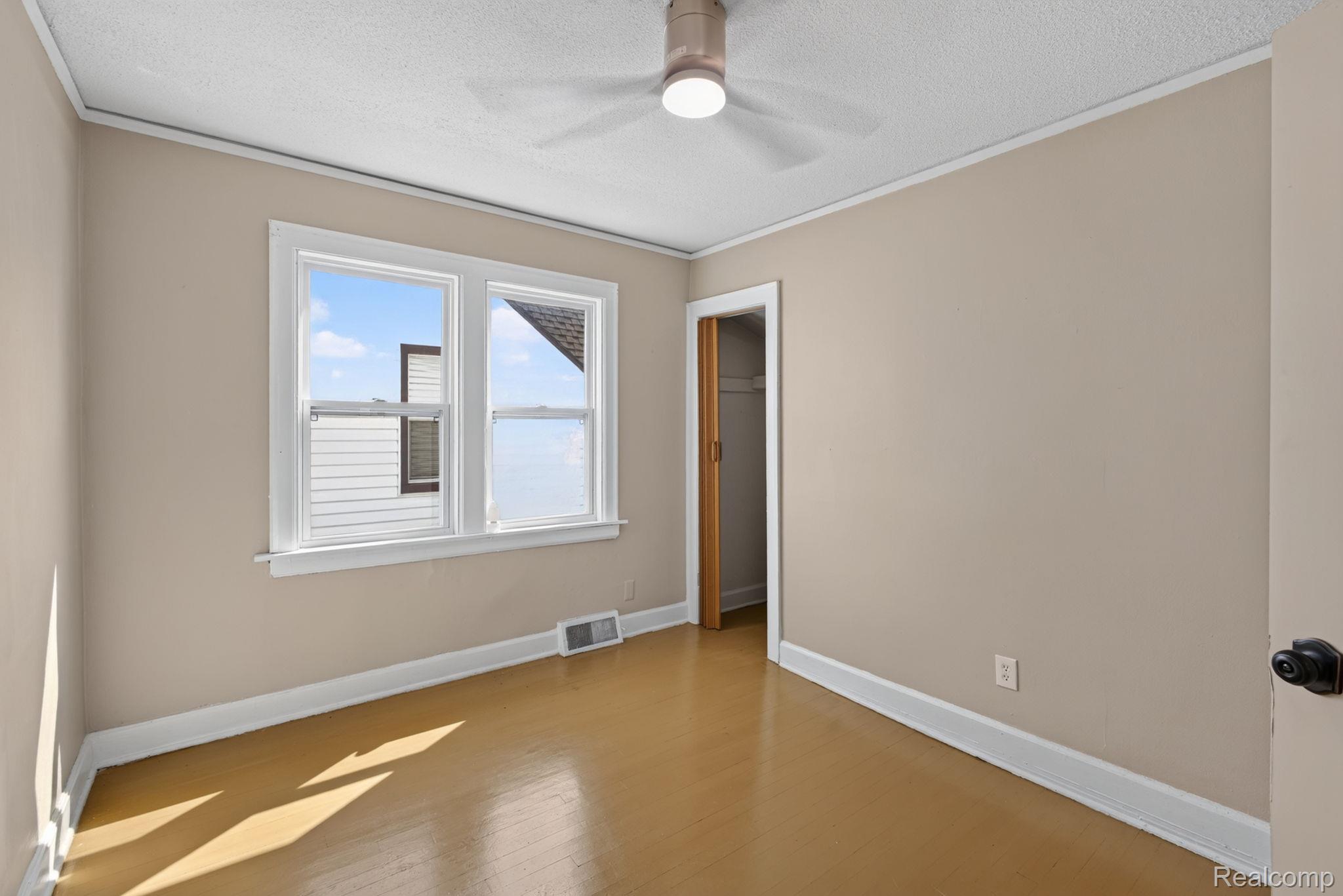 16230 Griggs Street Property Photo 22