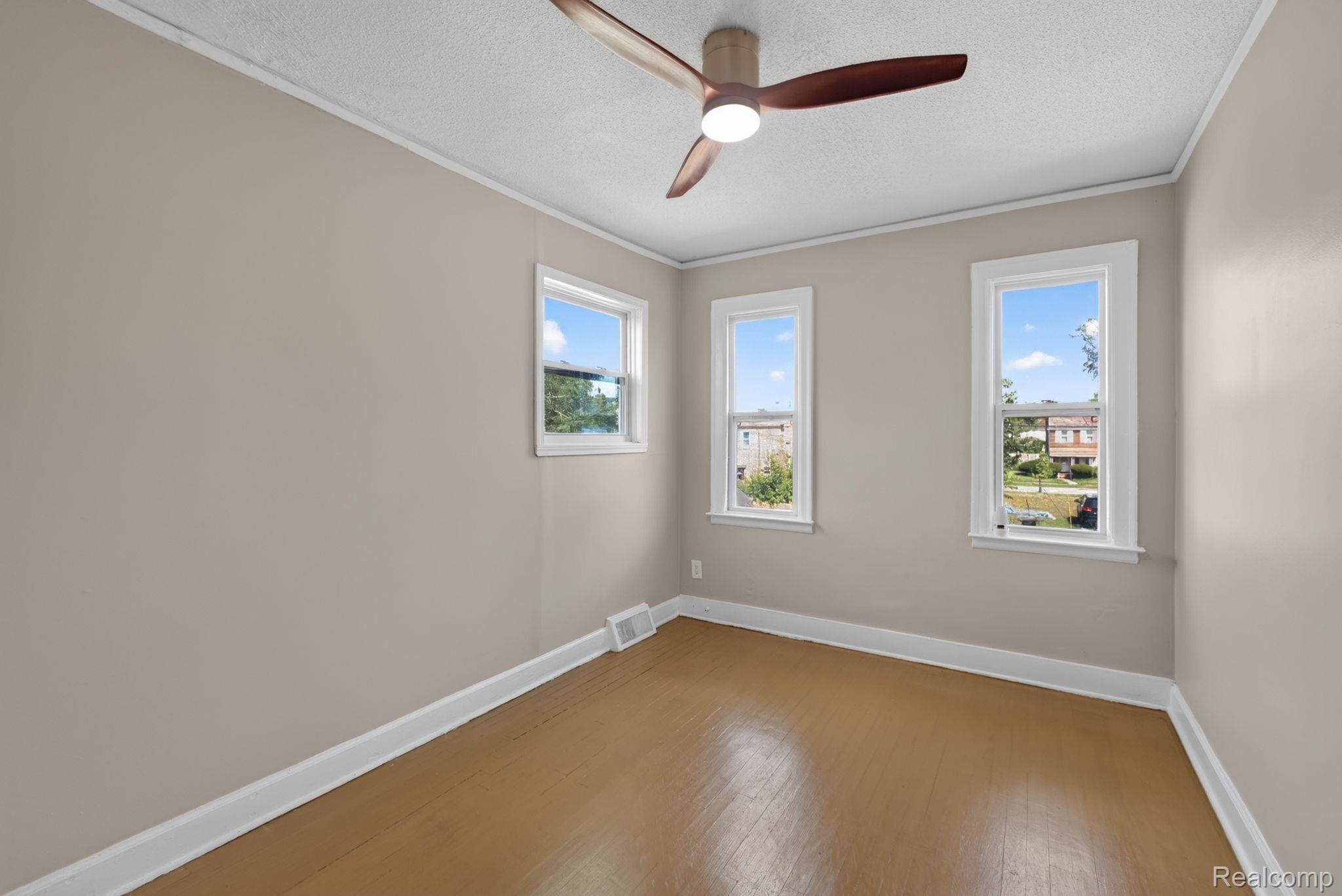 16230 Griggs Street Property Photo 26