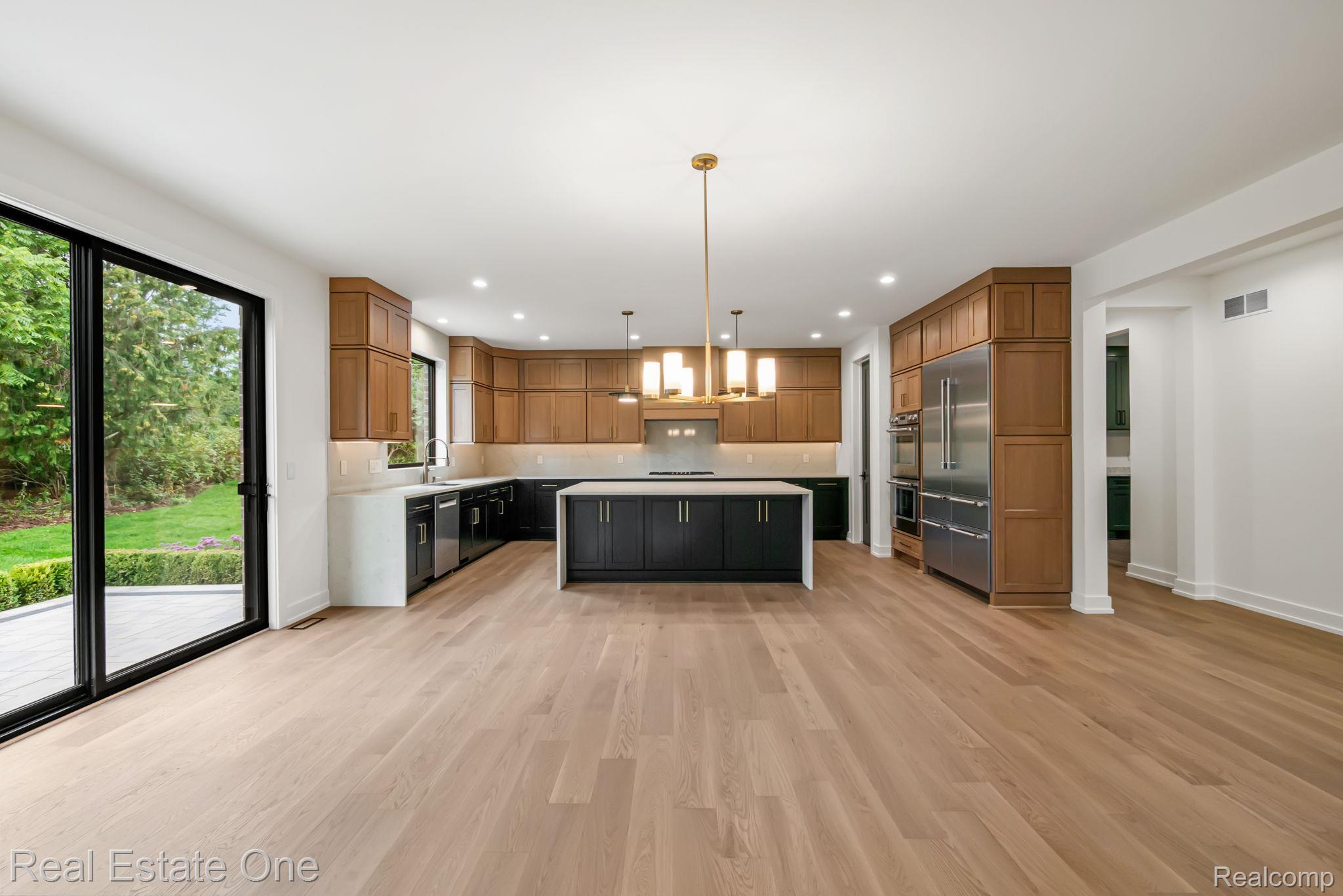 933 Robinhood Road Property Photo 12