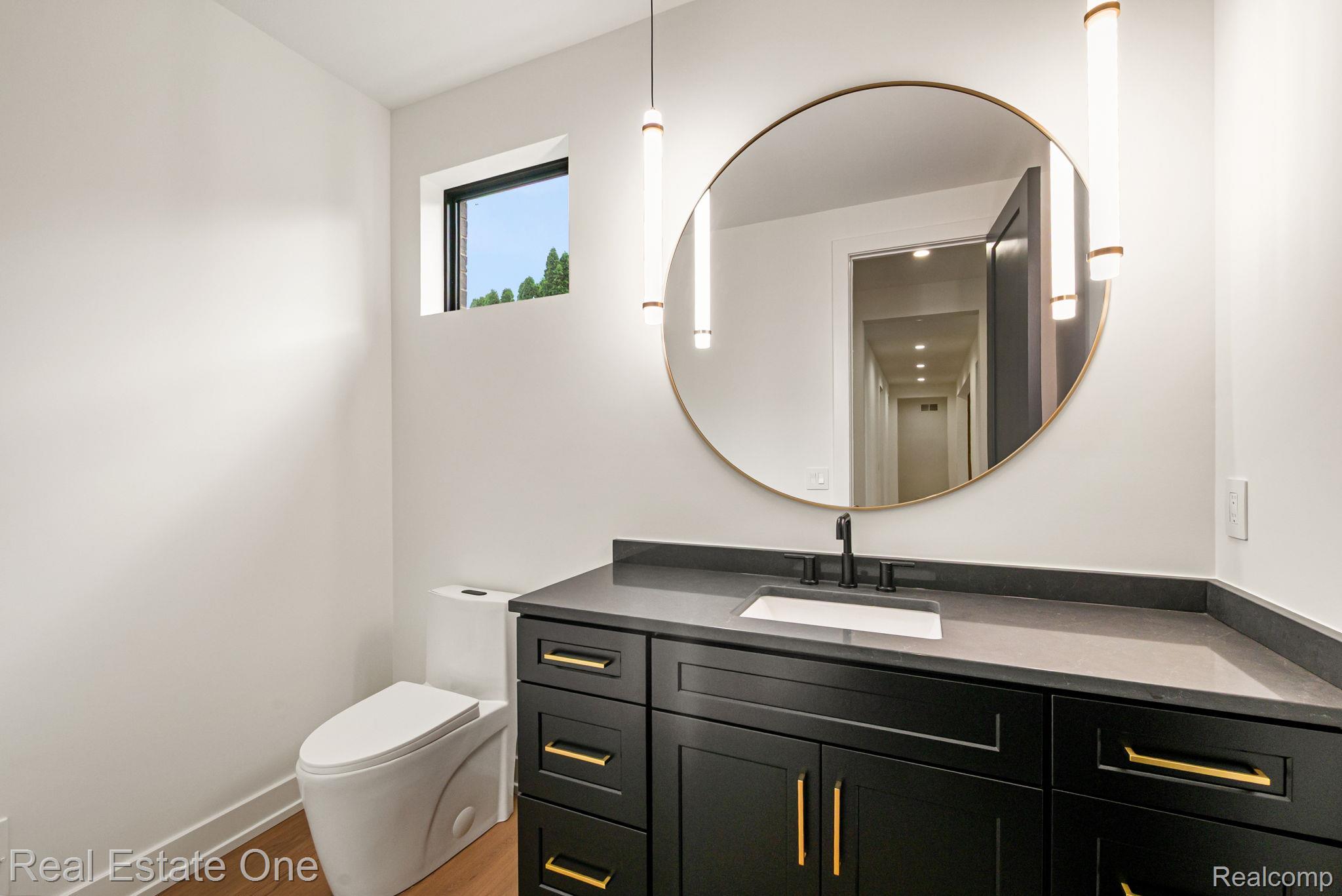 933 Robinhood Road Property Photo 23