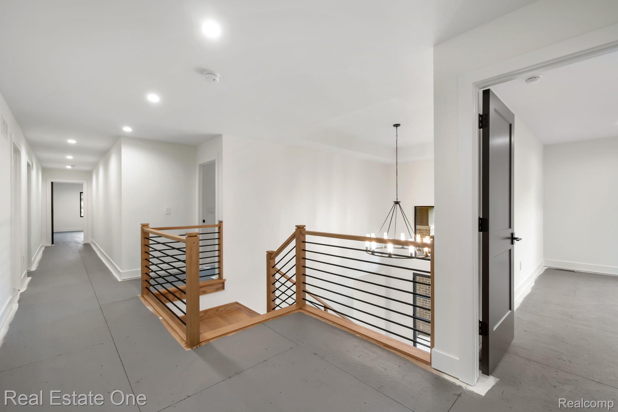 933 Robinhood Road Property Photo 26