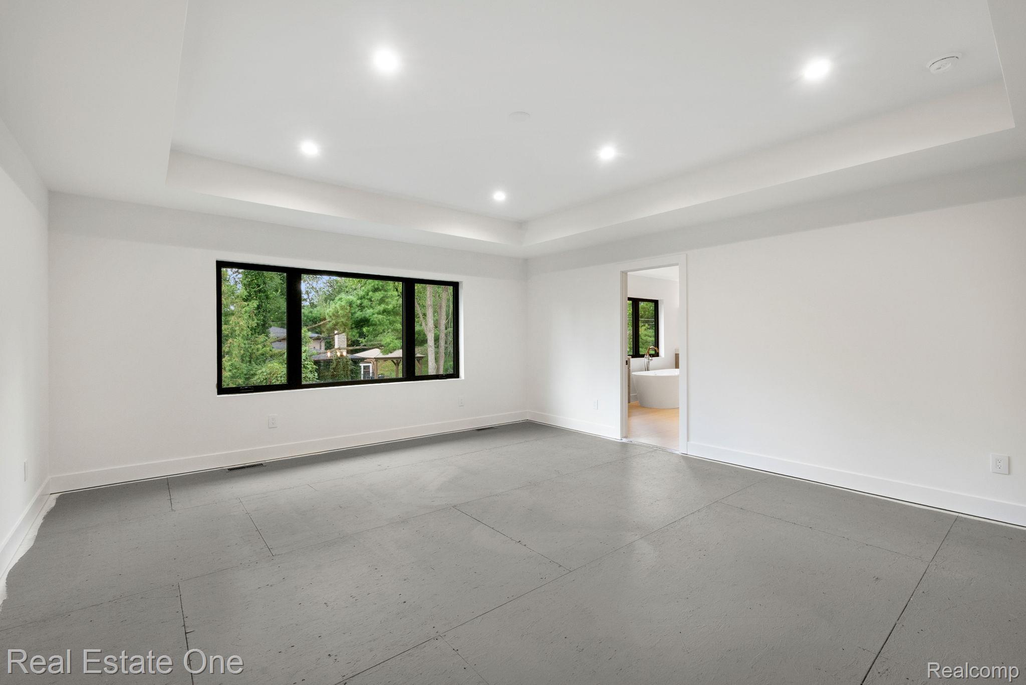 933 Robinhood Road Property Photo 29