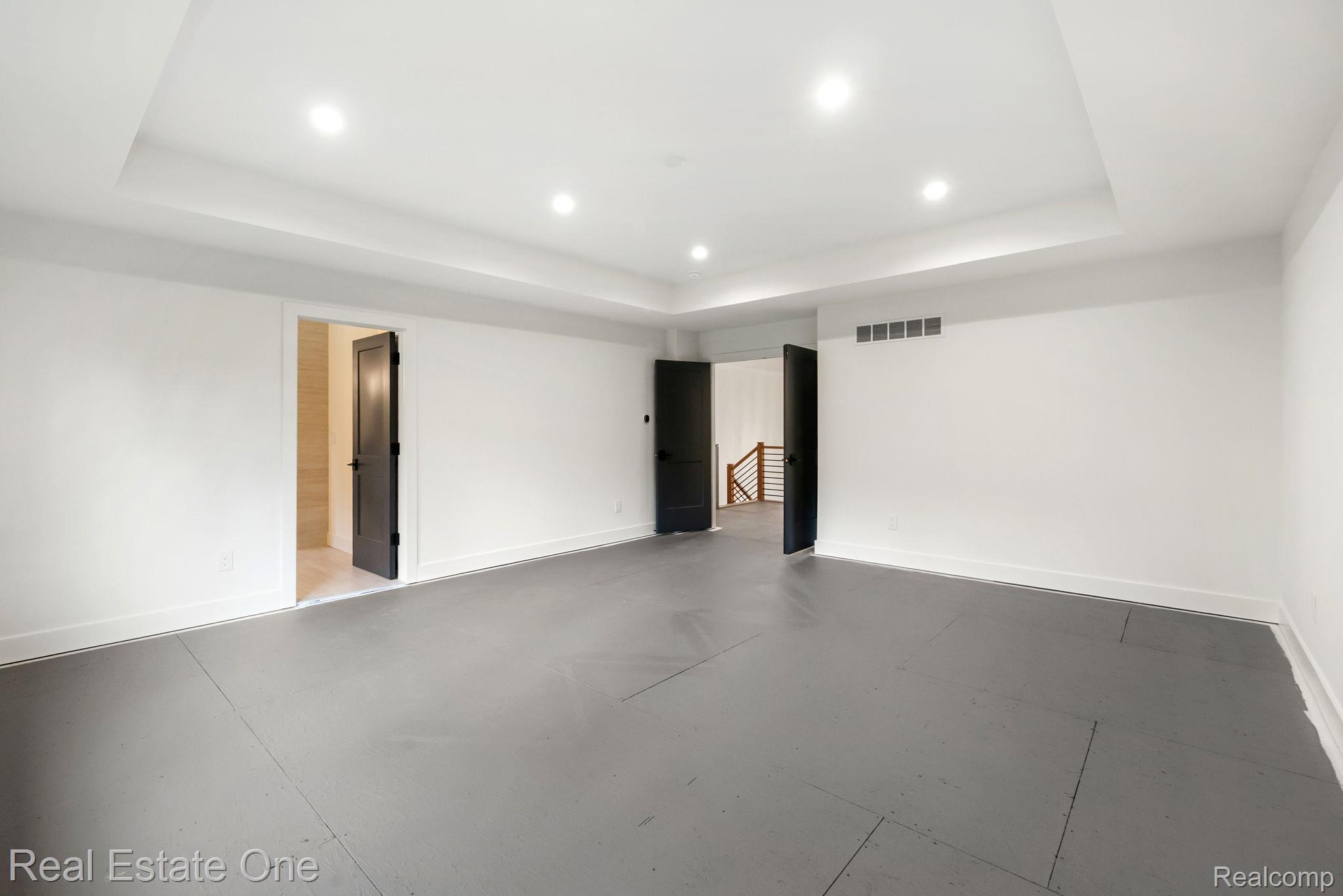 933 Robinhood Road Property Photo 30