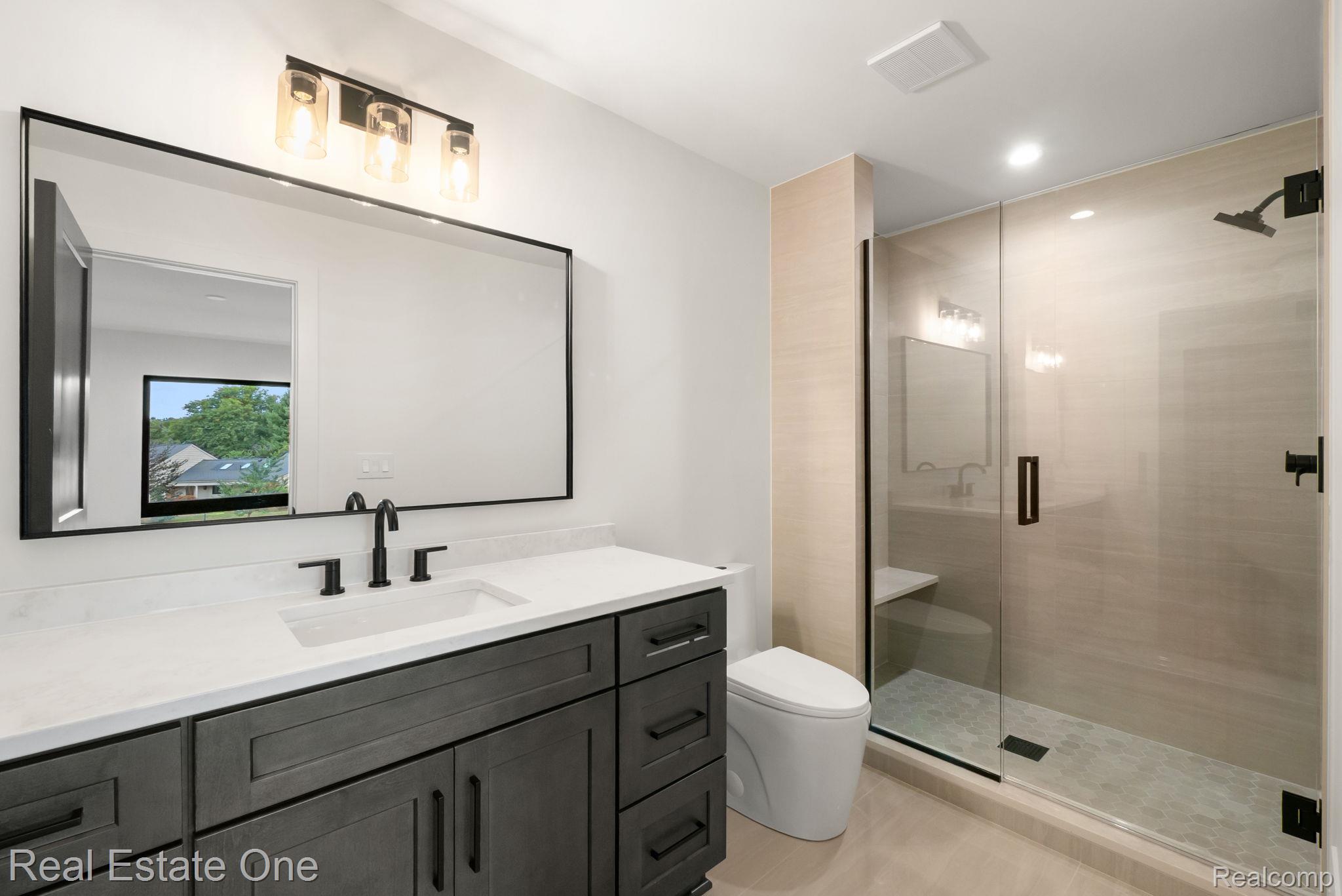 933 Robinhood Road Property Photo 41