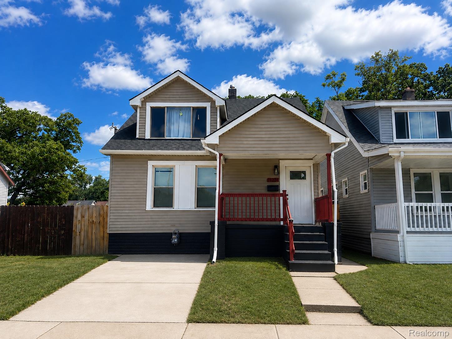 16224 Tuller Street Property Photo 1