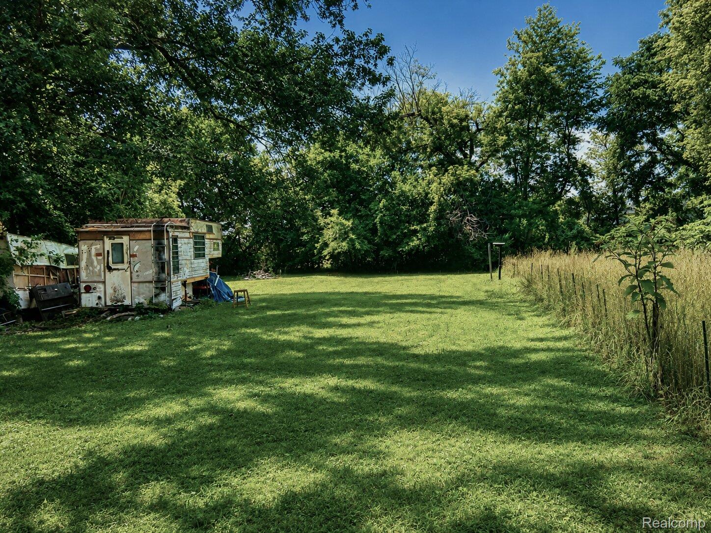 4207 N Carland Road Property Photo 2