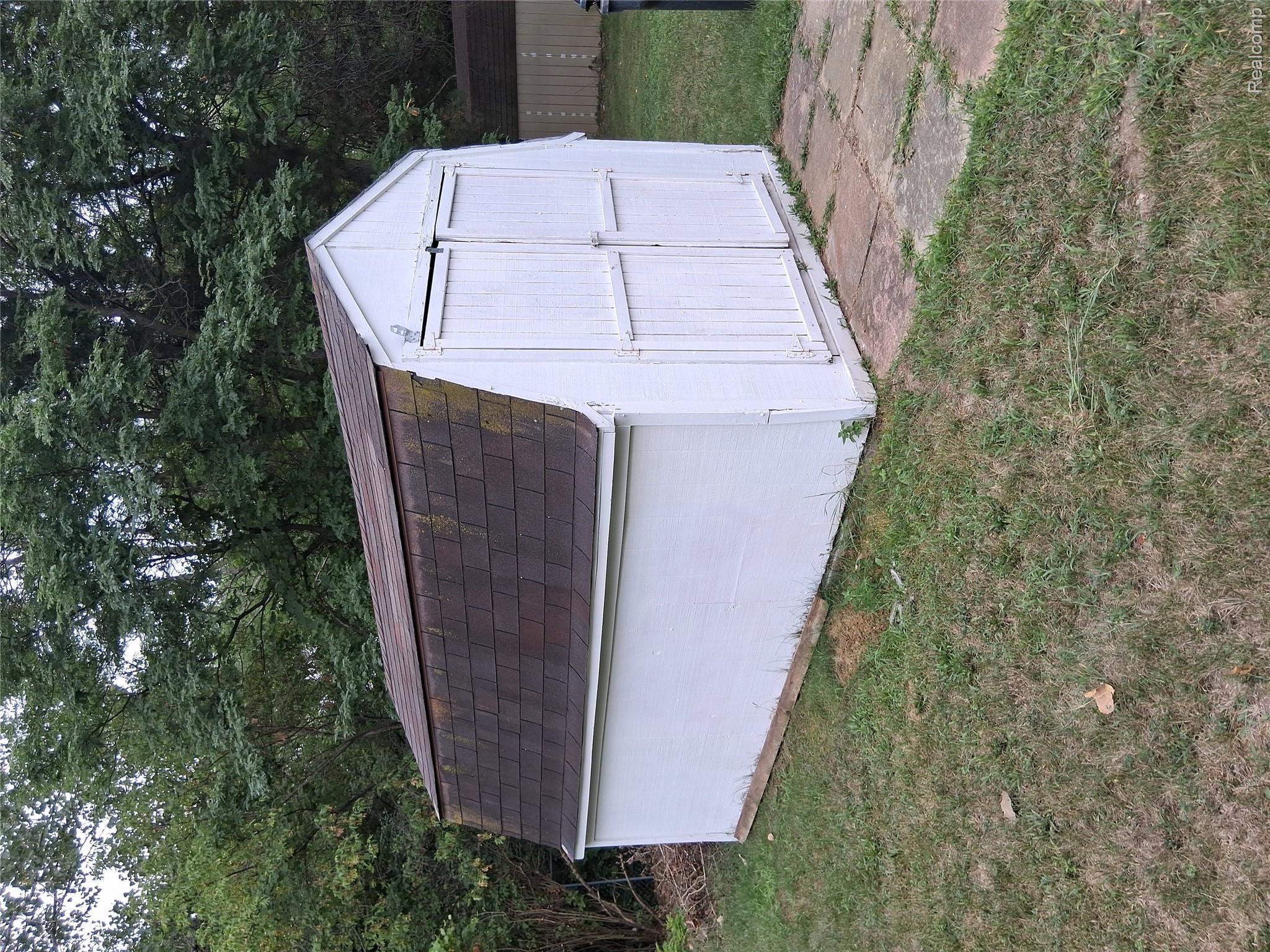 48582 Lakeview Property Photo 19
