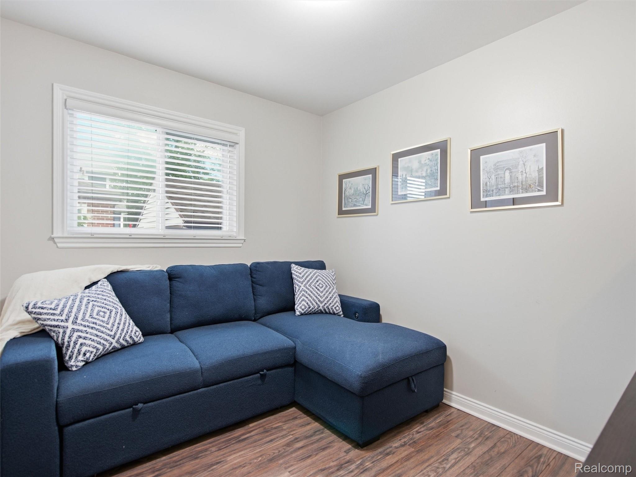 2226 Kipling Avenue Property Photo 11