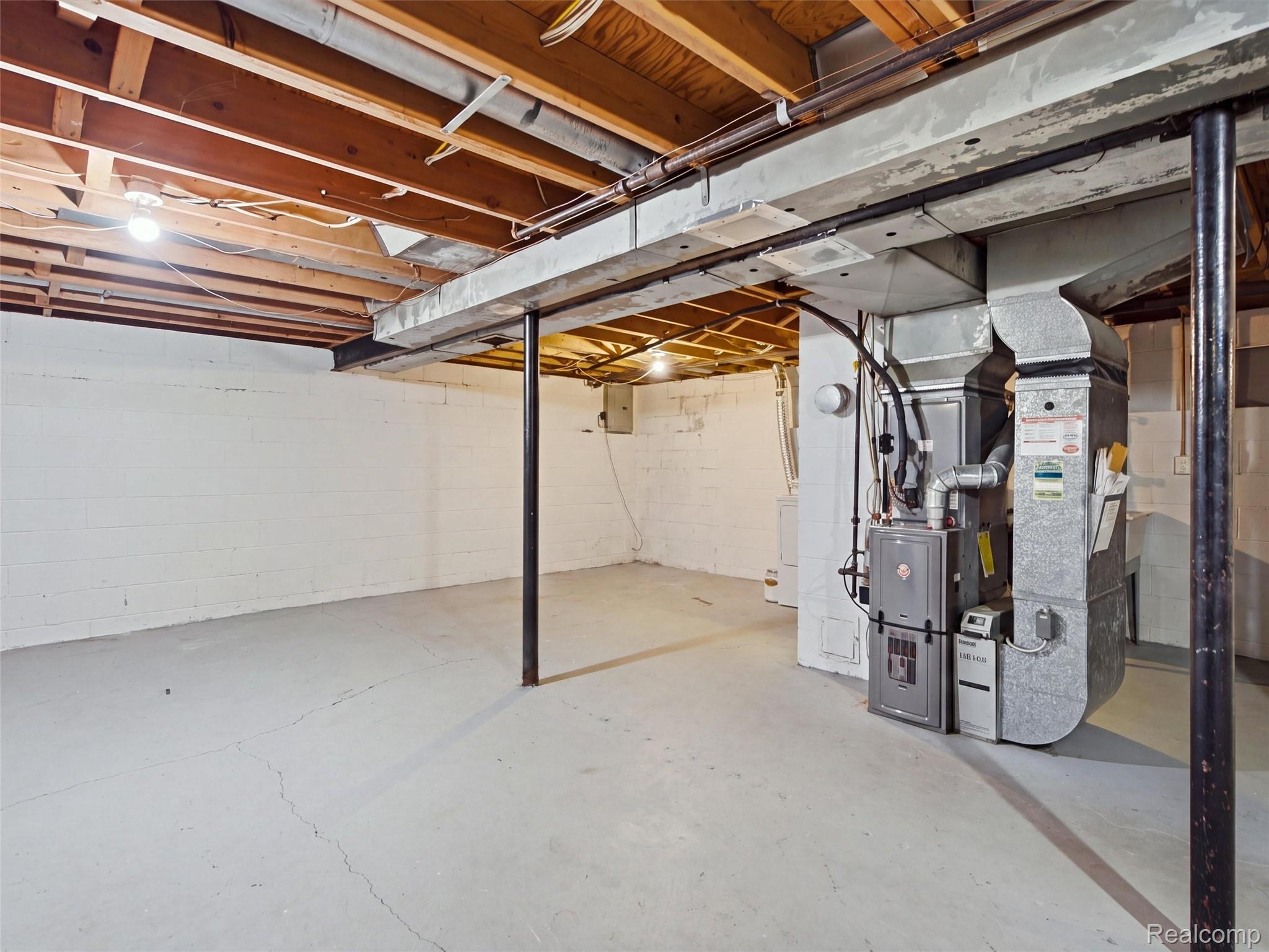 2226 Kipling Avenue Property Photo 16
