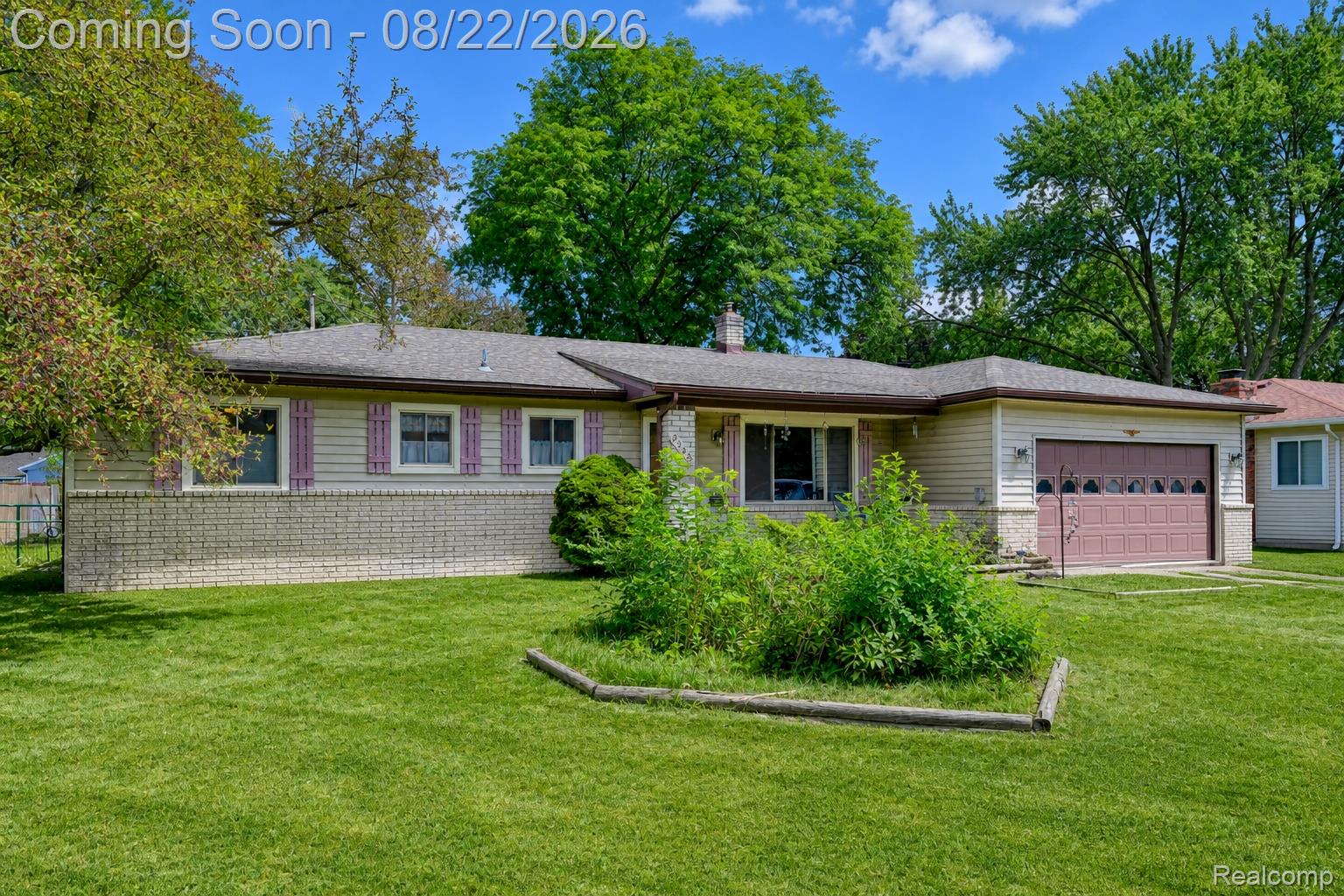 2388 Woodlawn Street Property Photo 1