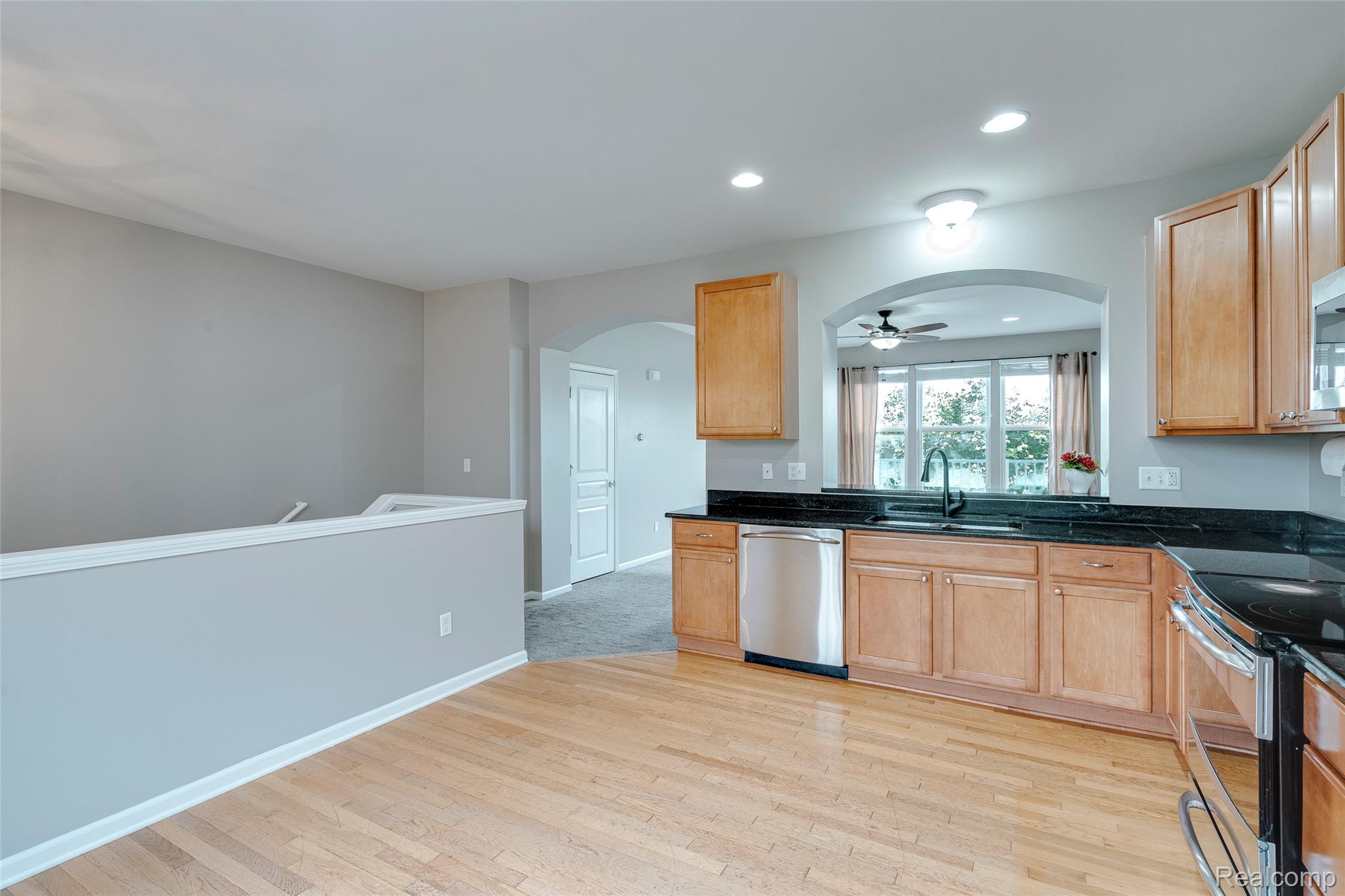 27974 Middleton Drive Property Photo 7