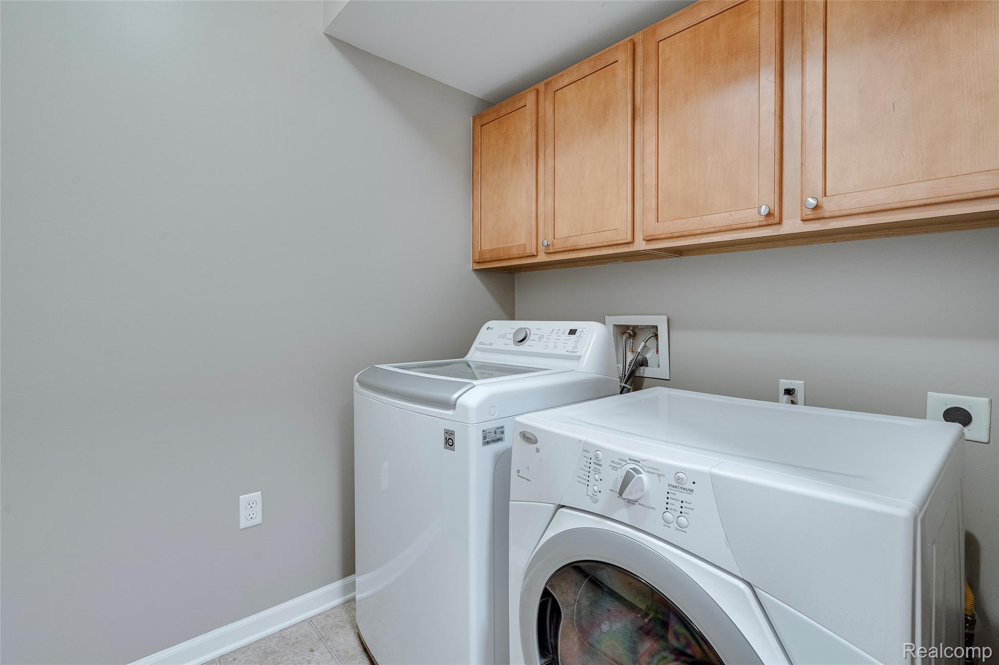 27974 Middleton Drive Property Photo 27