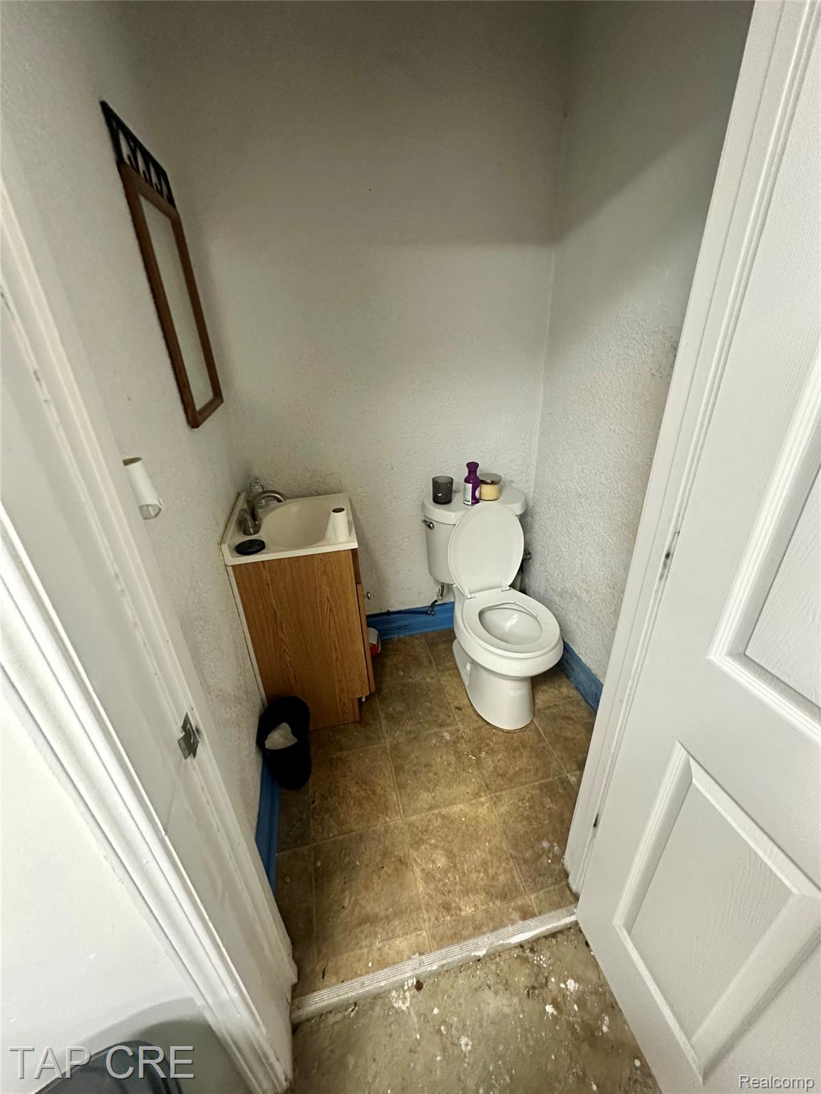 16417 E Warren Avenue Property Photo 15