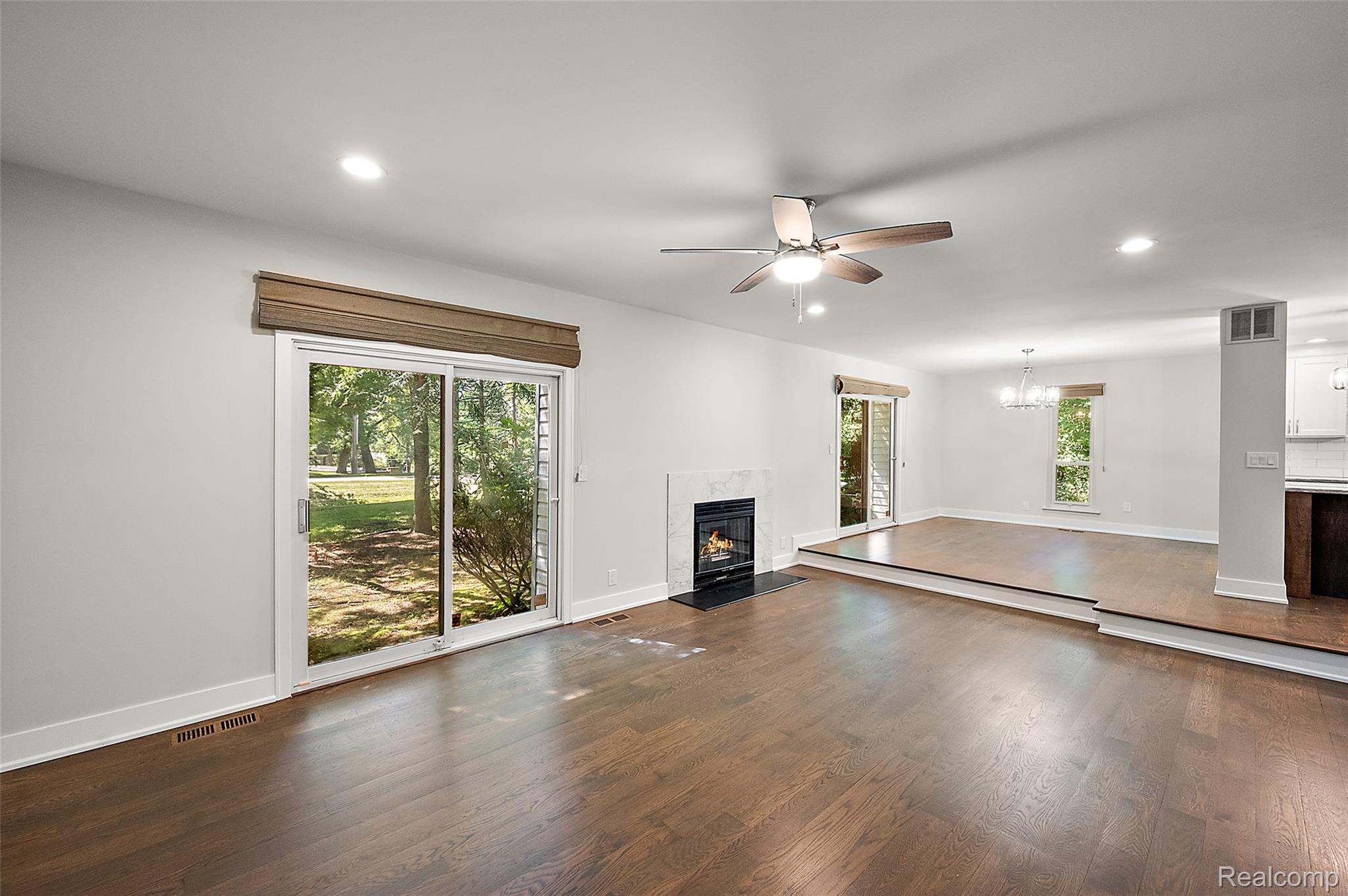 169 E Long Lake Road Property Photo 12