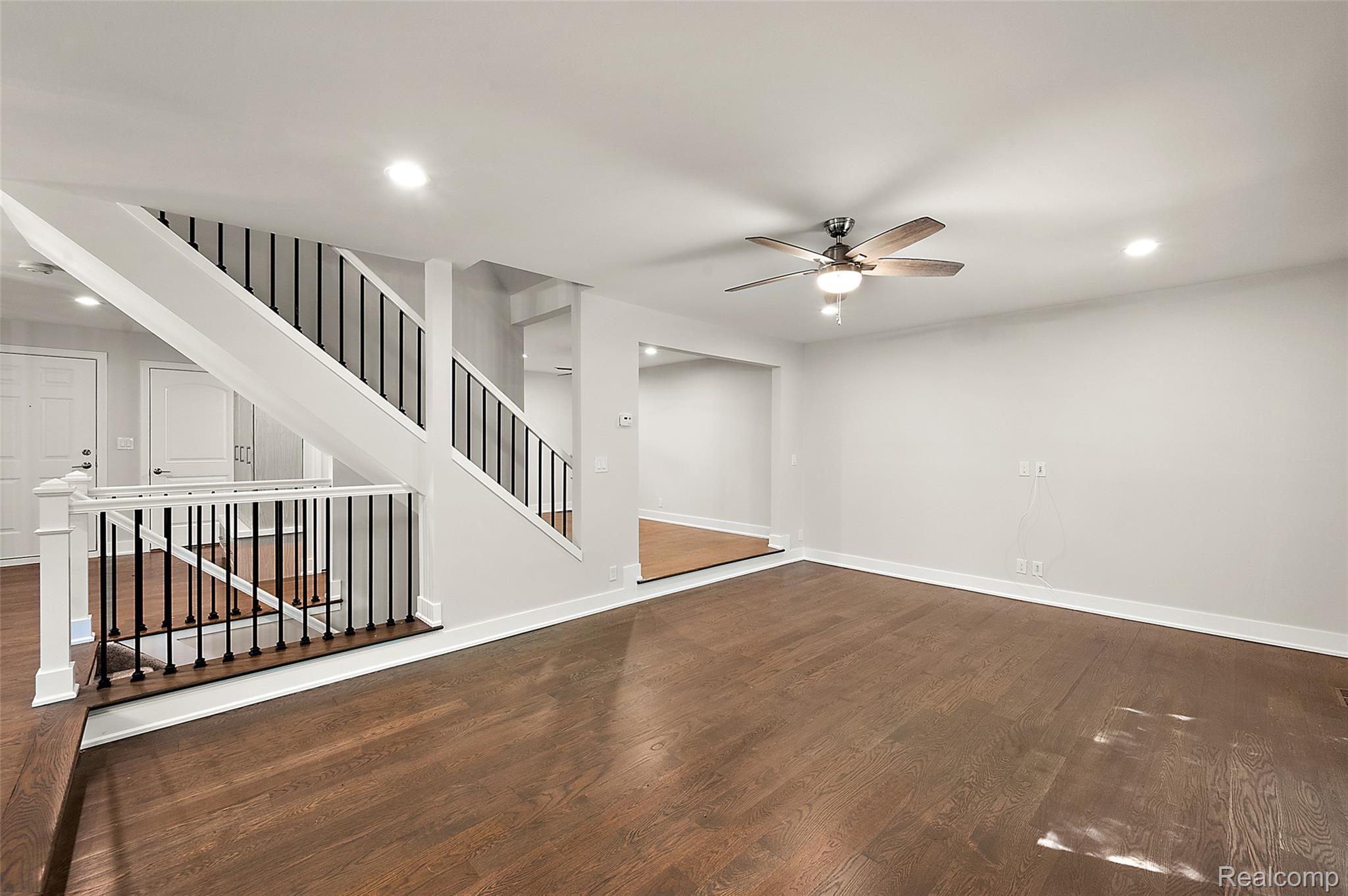 169 E Long Lake Road Property Photo 14