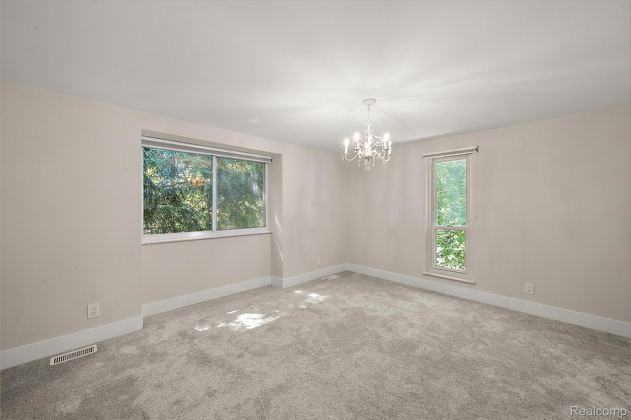169 E Long Lake Road Property Photo 46