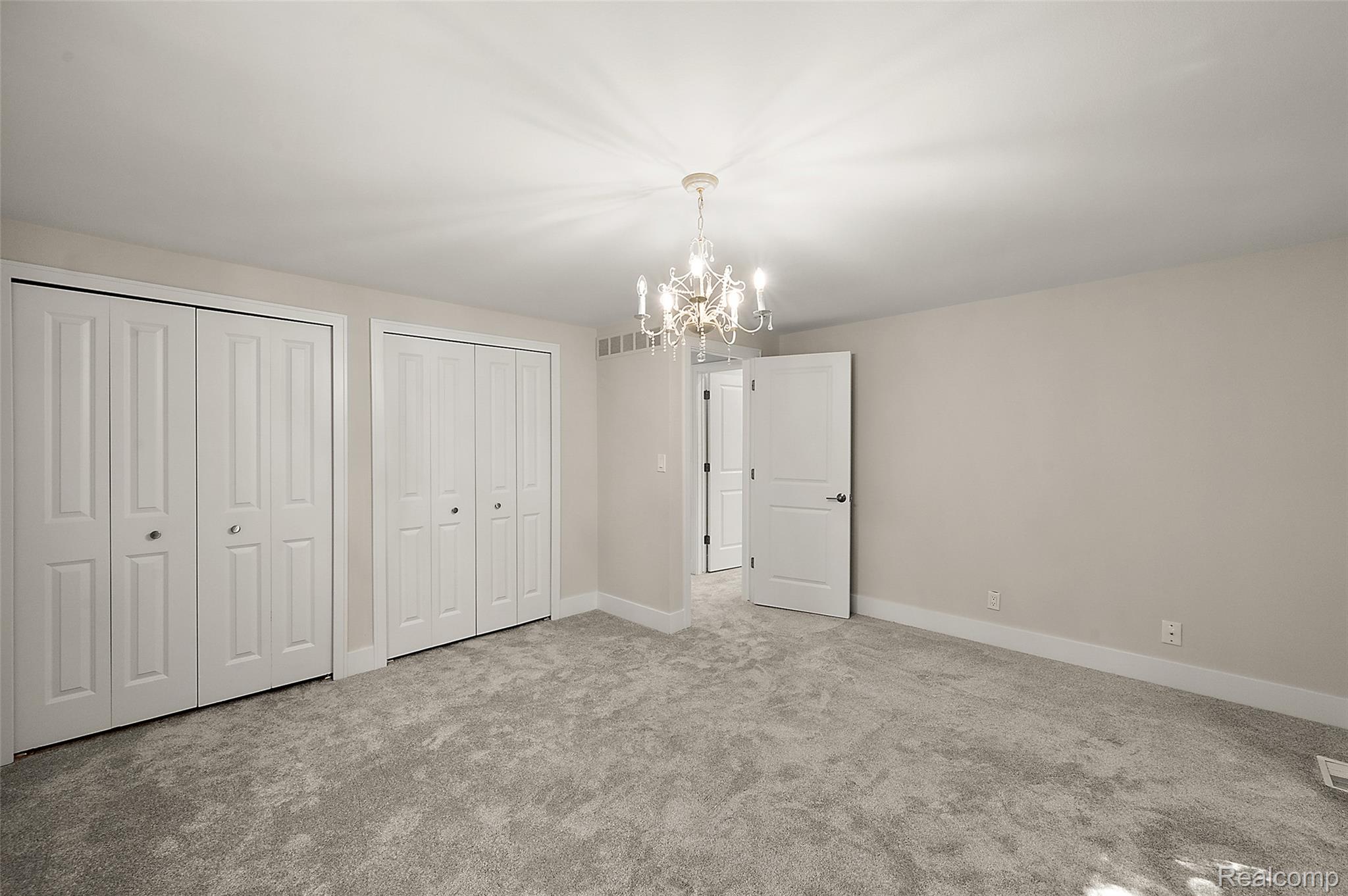 169 E Long Lake Road Property Photo 47