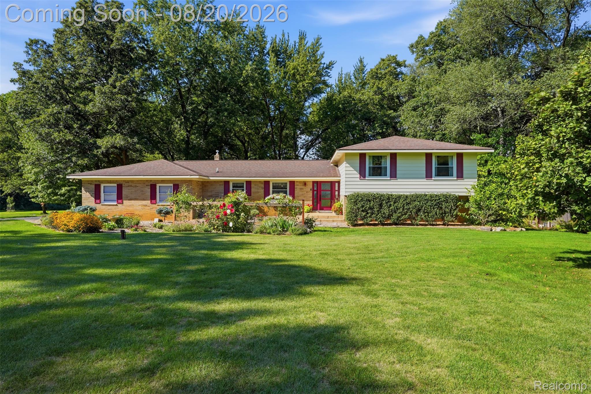 11111 Shadywood Drive Property Photo 1