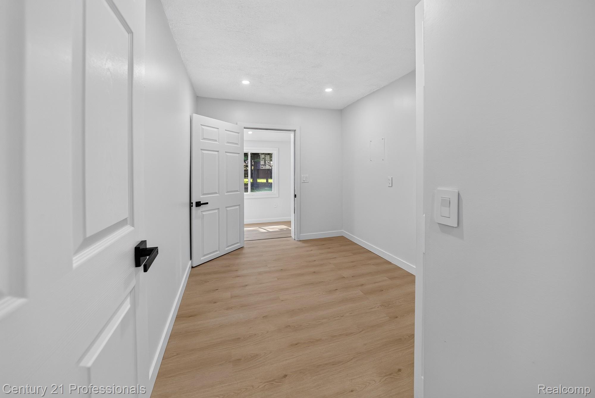 5000 Robert Street Property Photo 29