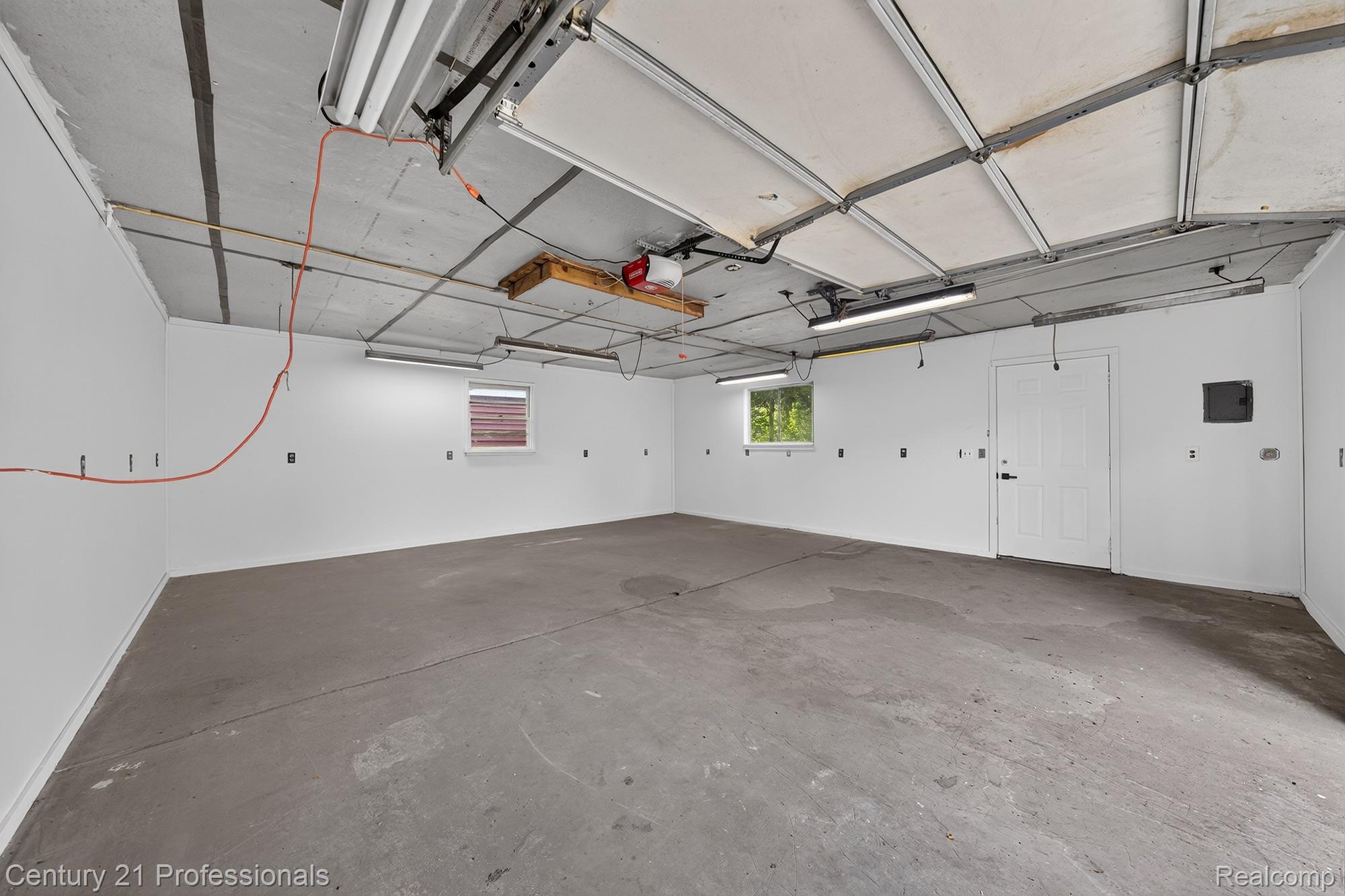 5000 Robert Street Property Photo 33