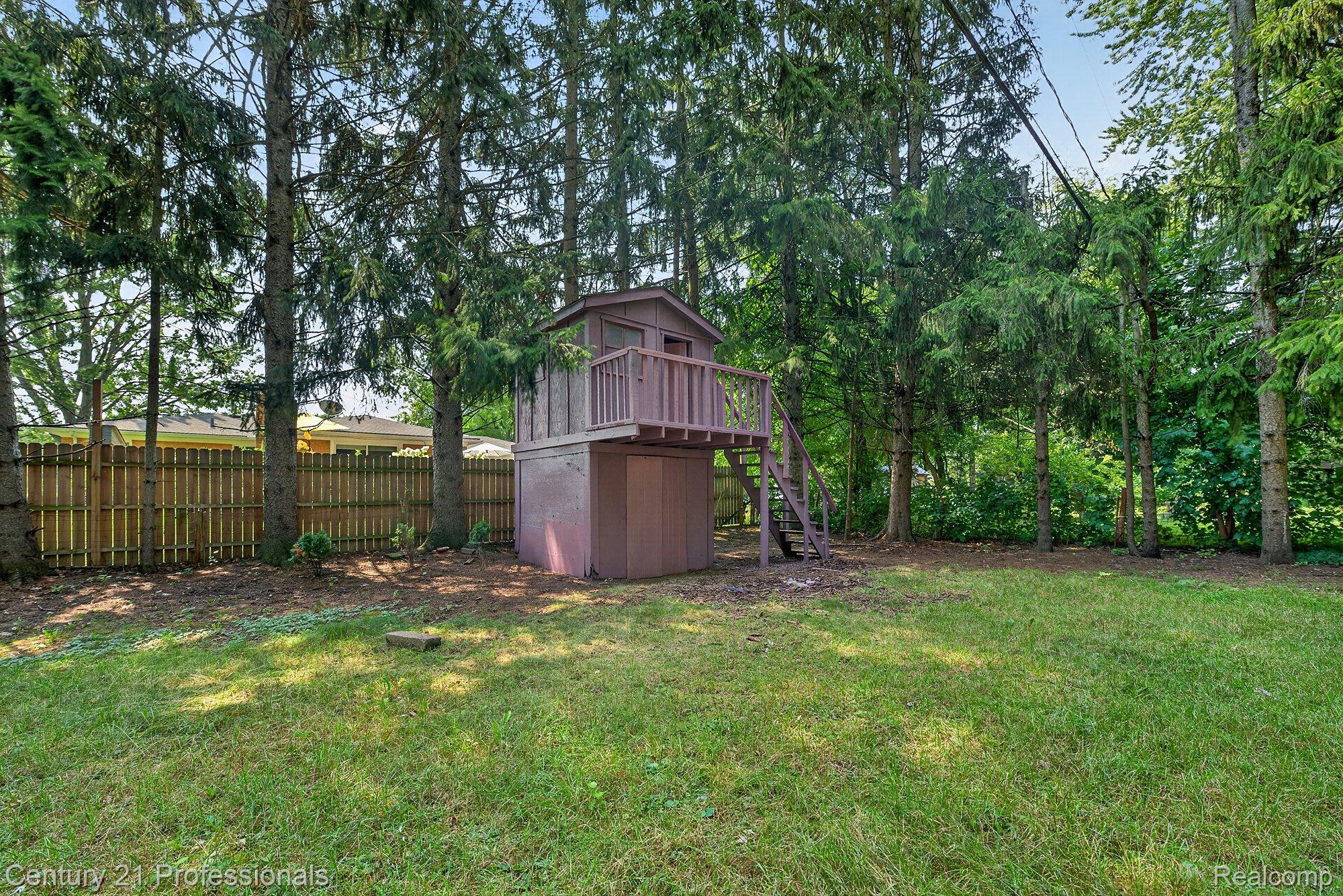 5000 Robert Street Property Photo 39