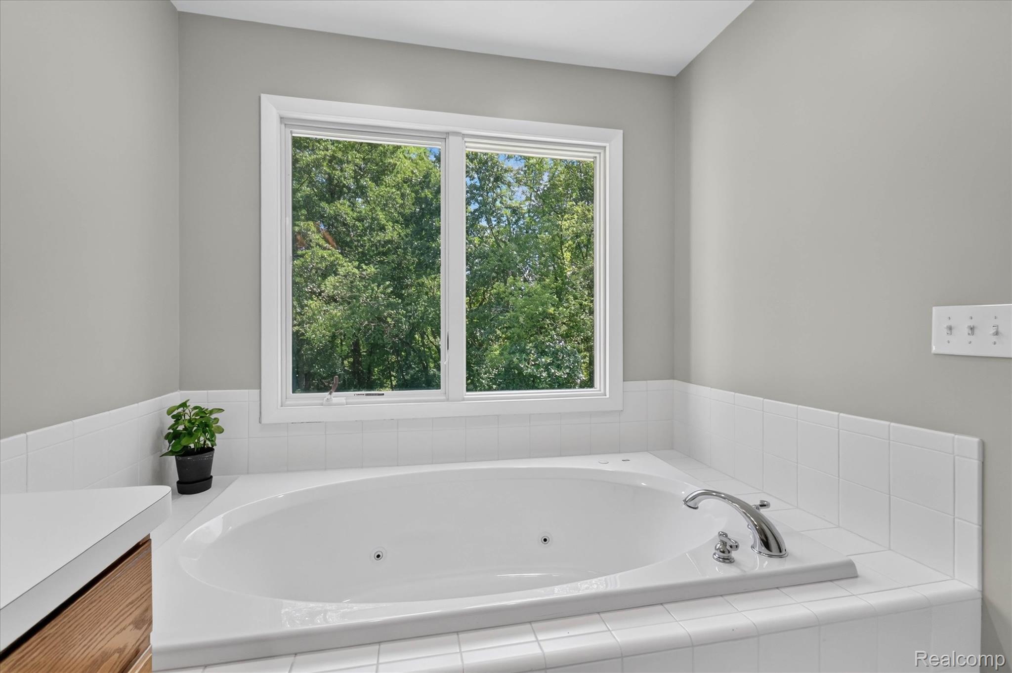 4037 Chilson Road Property Photo 22