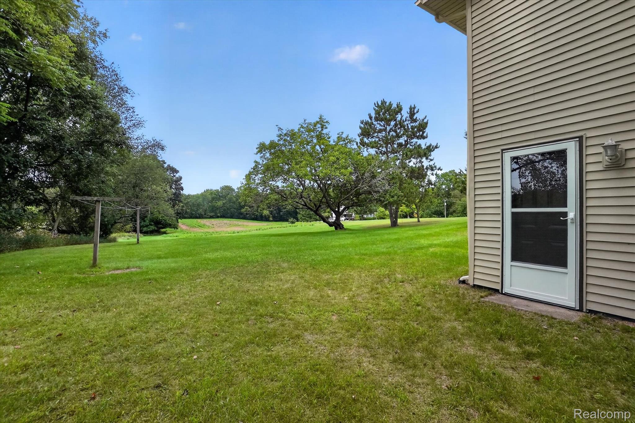 6895 Stow Road Property Photo 29