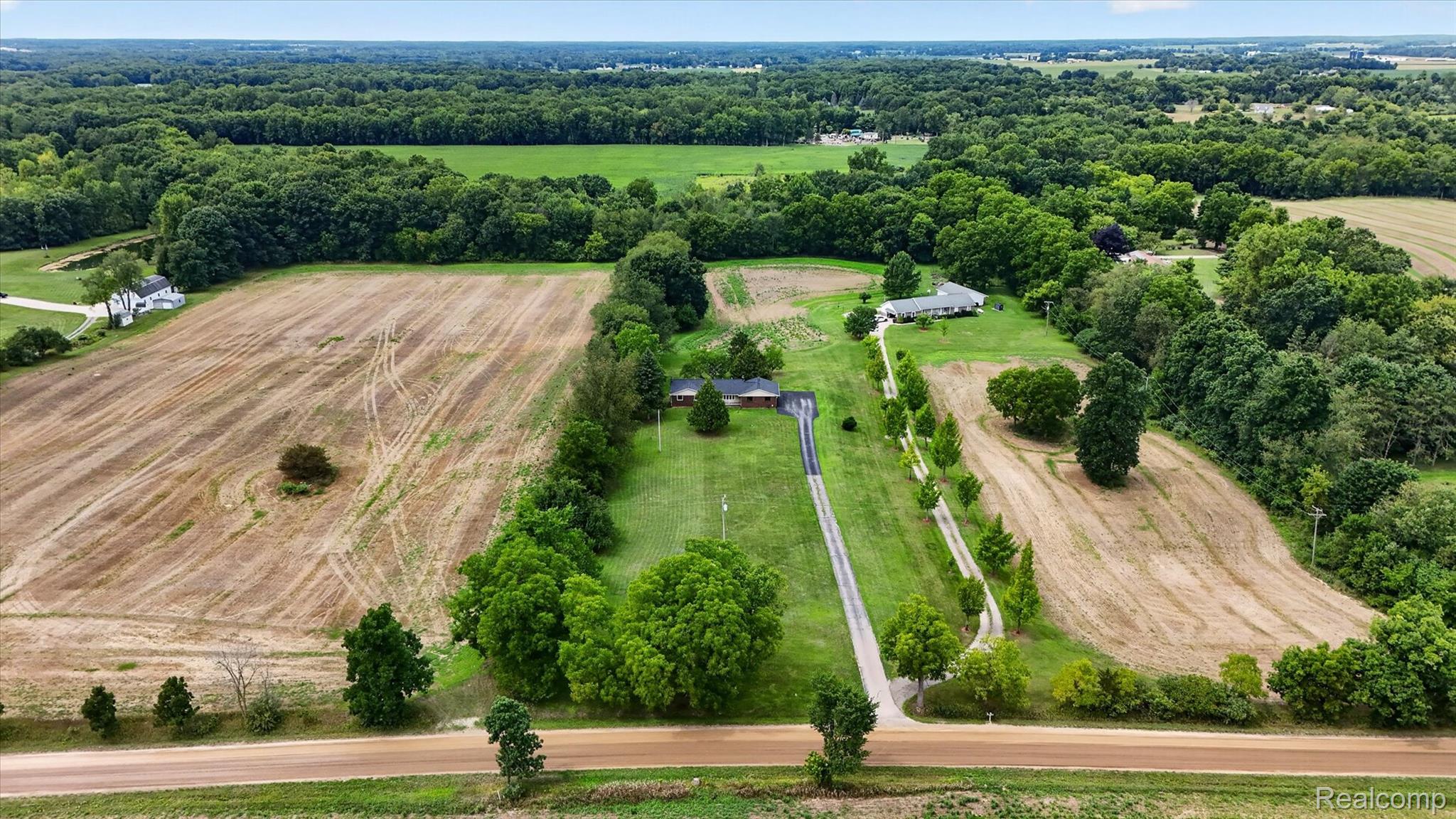 6895 Stow Road Property Photo 32