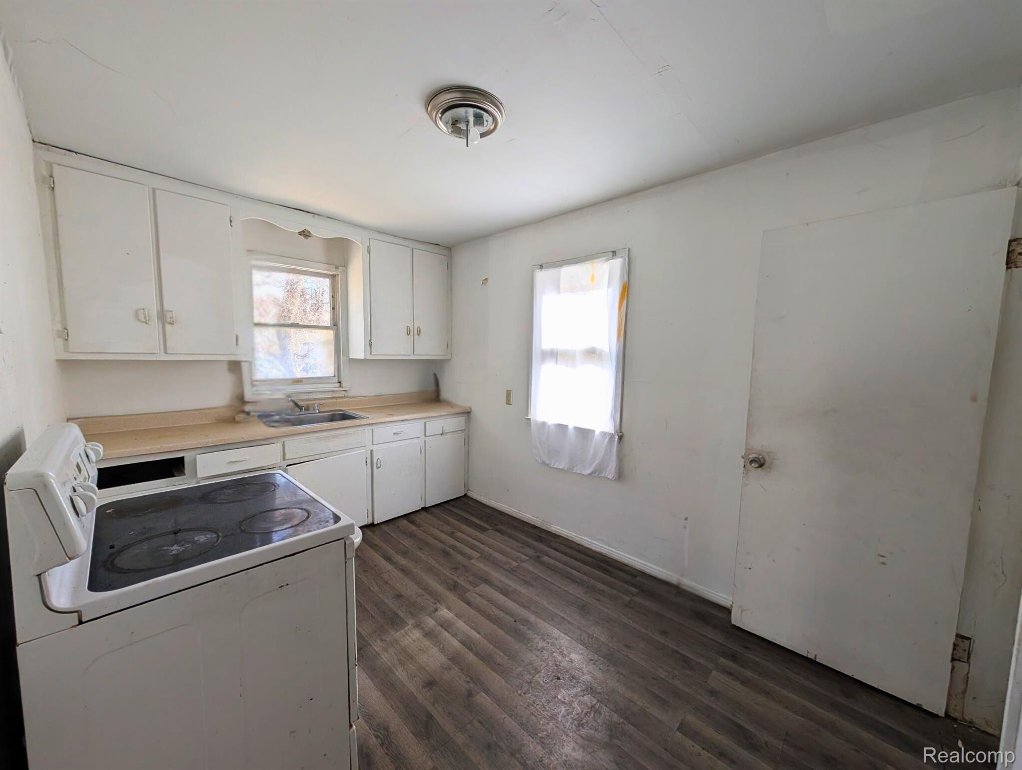 19746 Cooley Street Property Photo 8