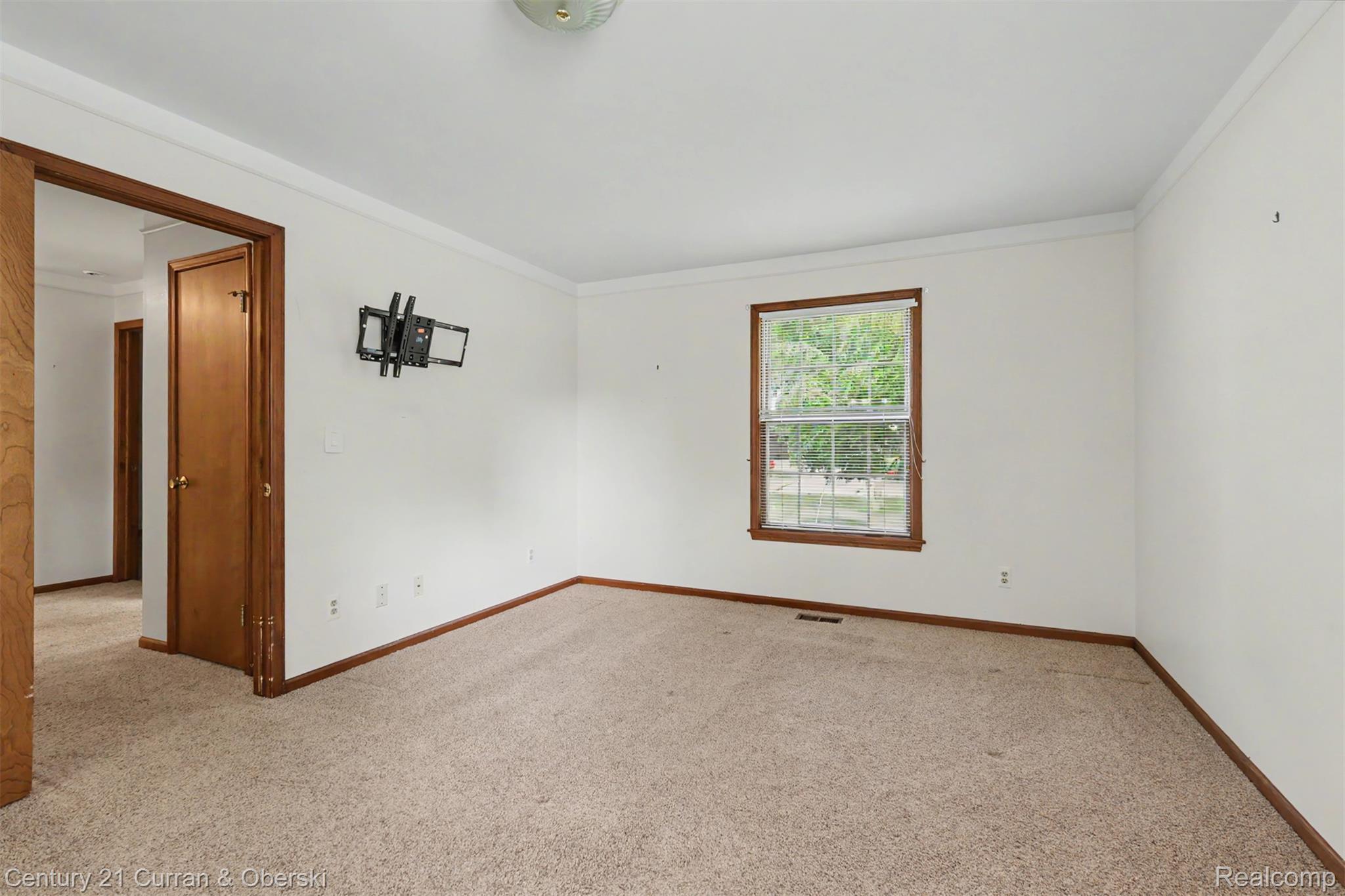 18227 Meridian Road Property Photo 14