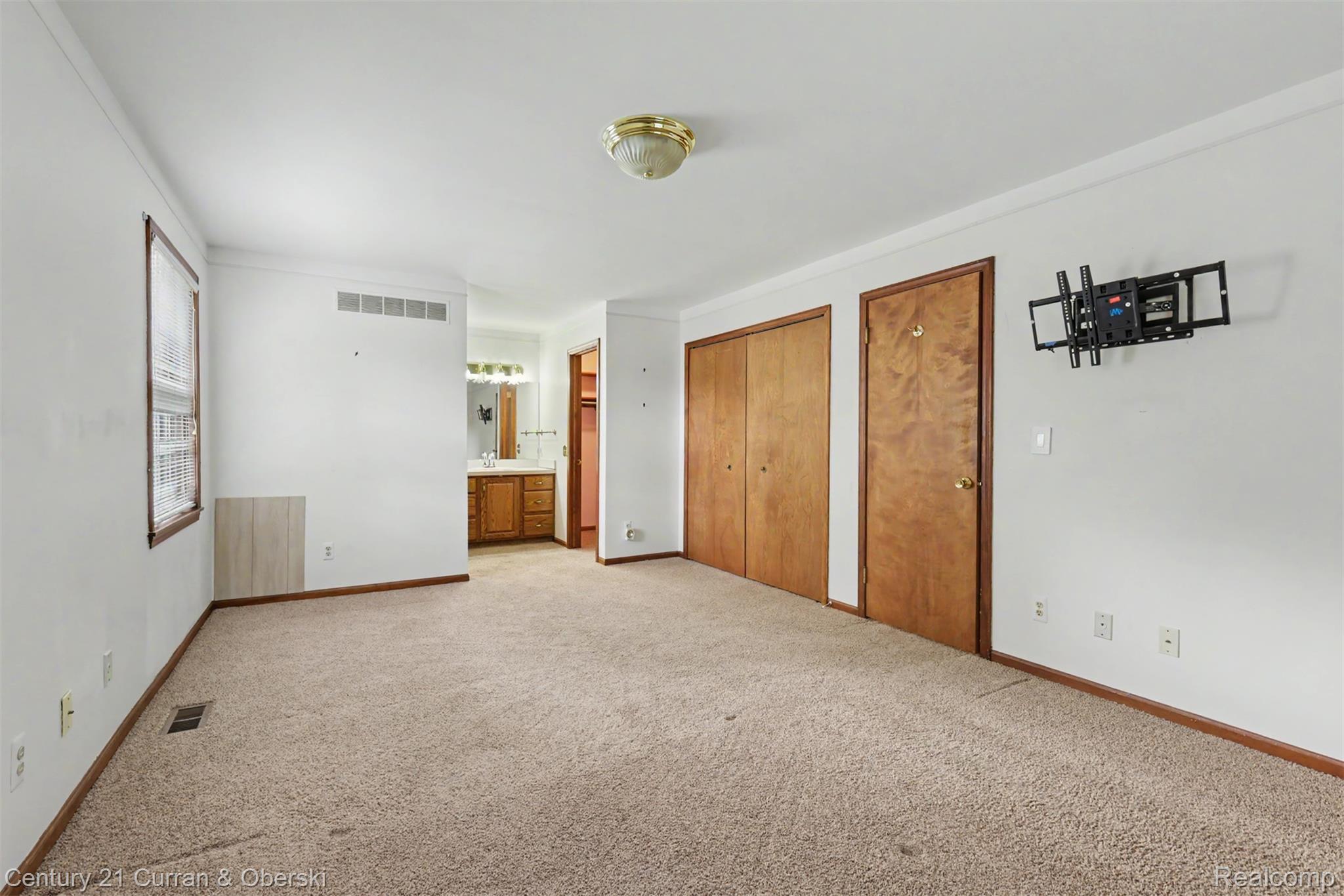 18227 Meridian Road Property Photo 15