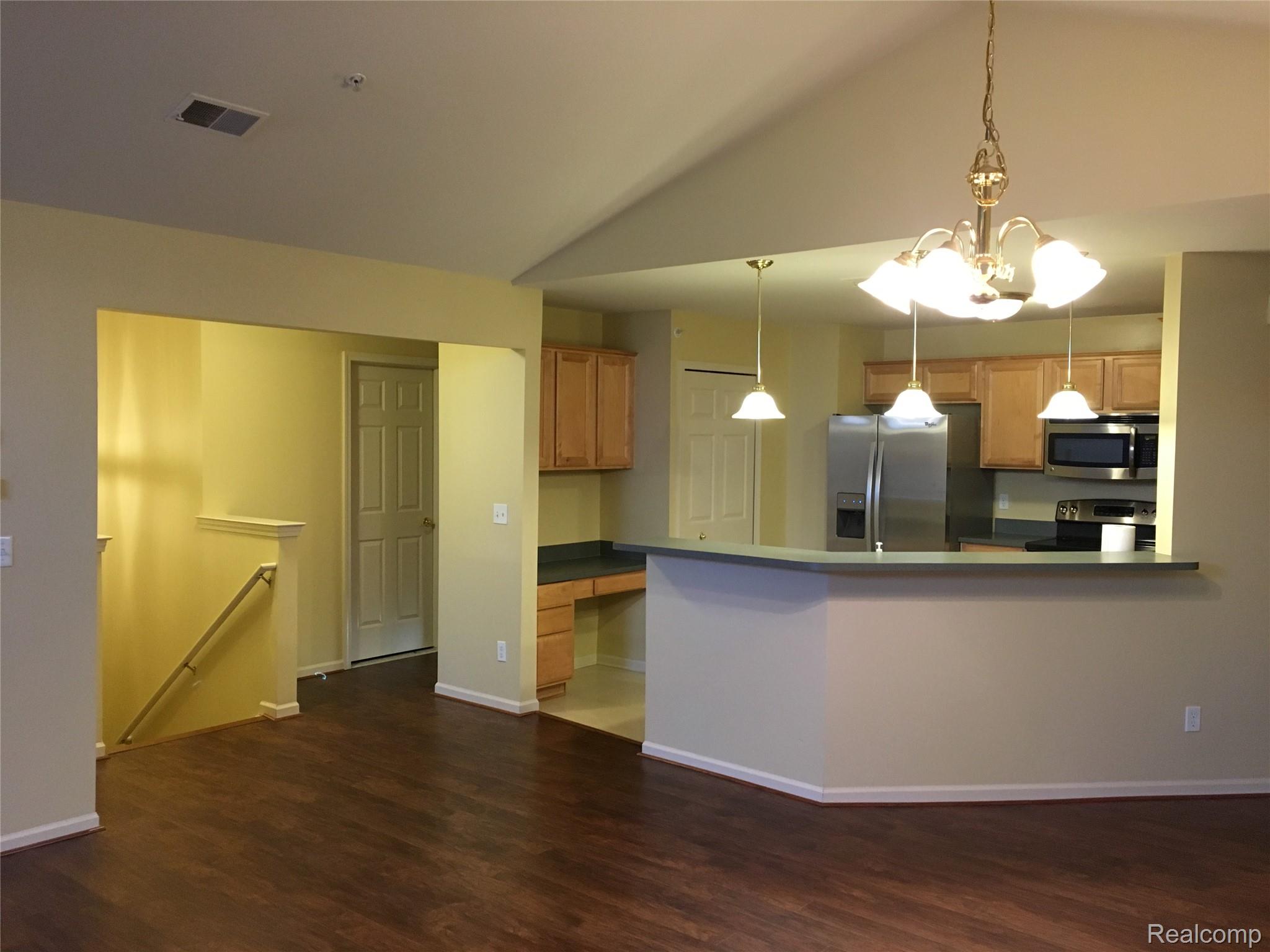 17203 Caitlin Circle Property Photo 3