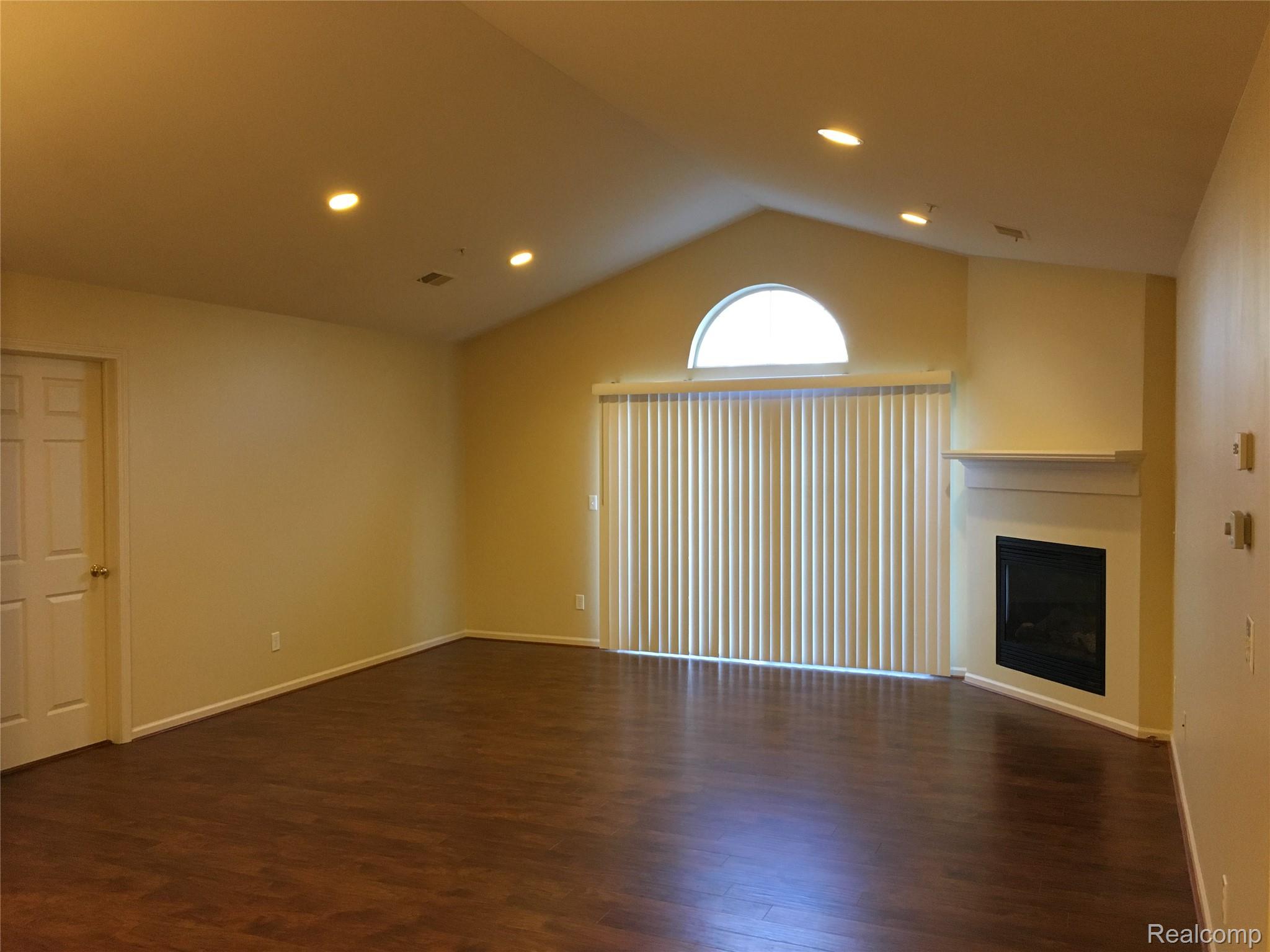 17203 Caitlin Circle Property Photo 4