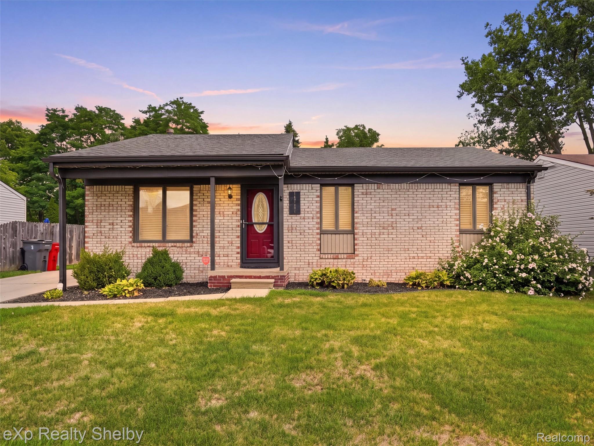 16127 Touraine Drive Property Photo 1