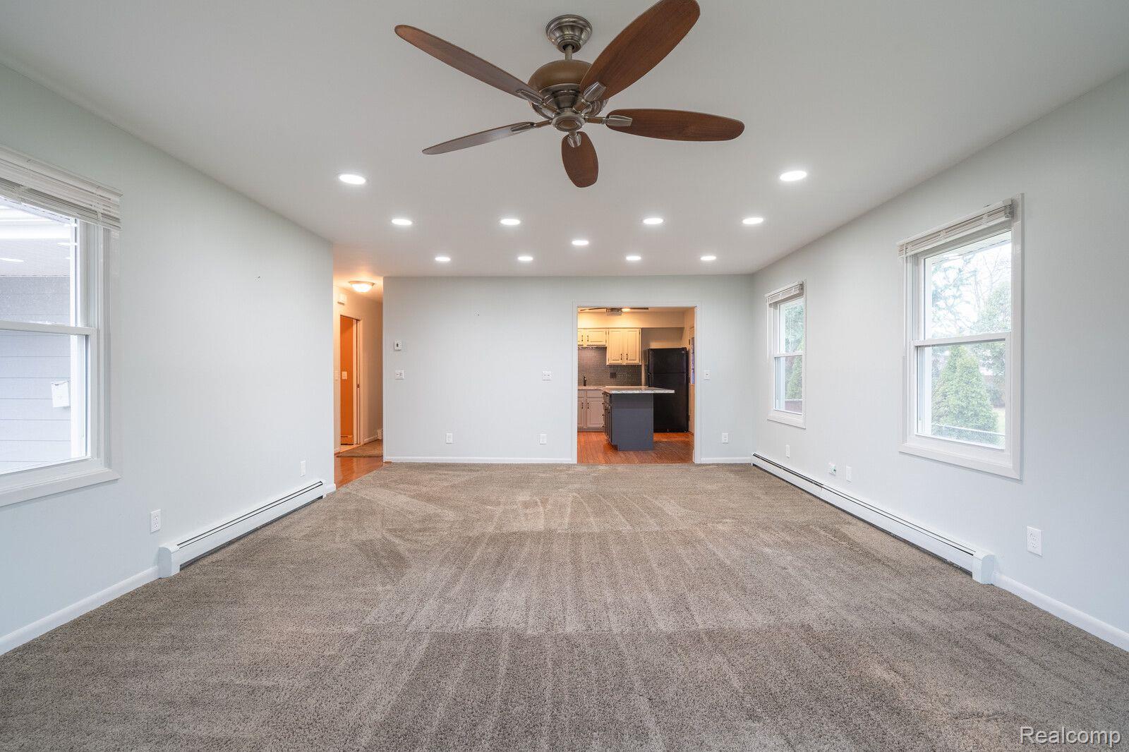 526 Midland Boulevard Property Photo 6