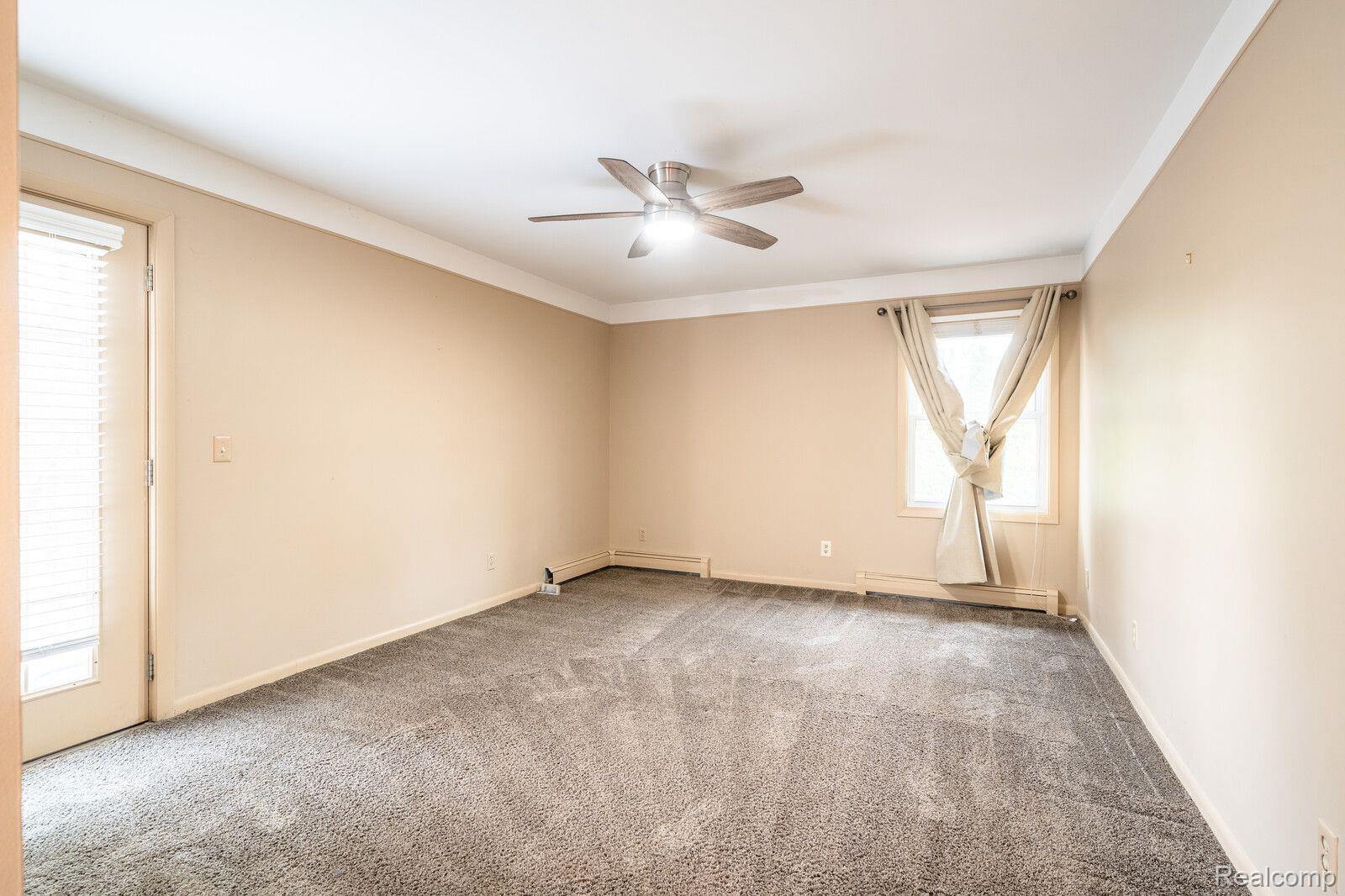 526 Midland Boulevard Property Photo 10