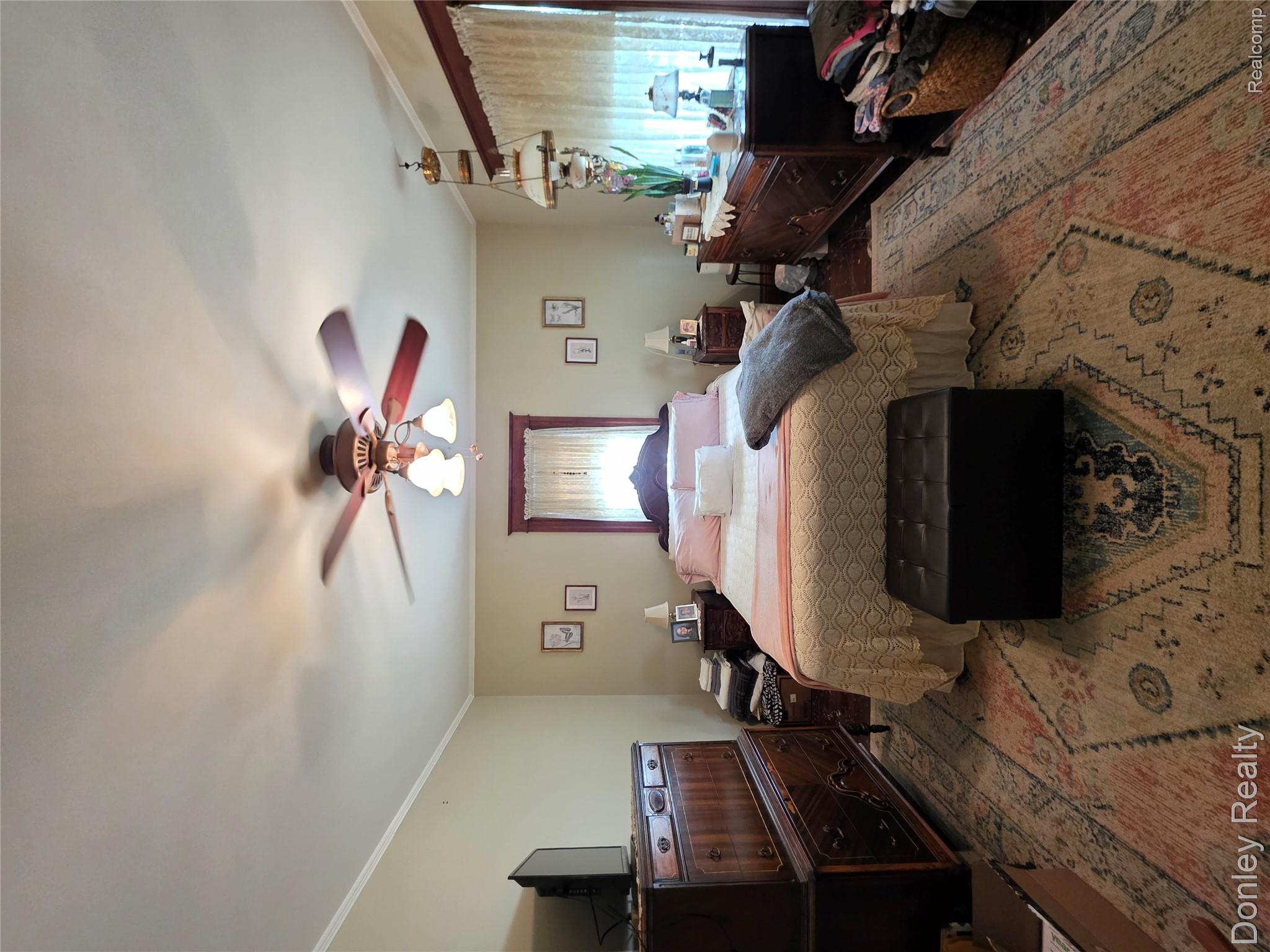 3815 Gosline Road Property Photo 16