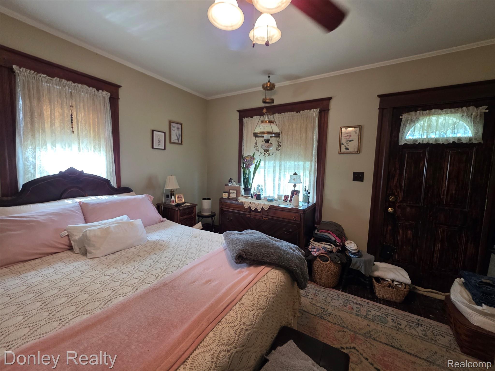 3815 Gosline Road Property Photo 17