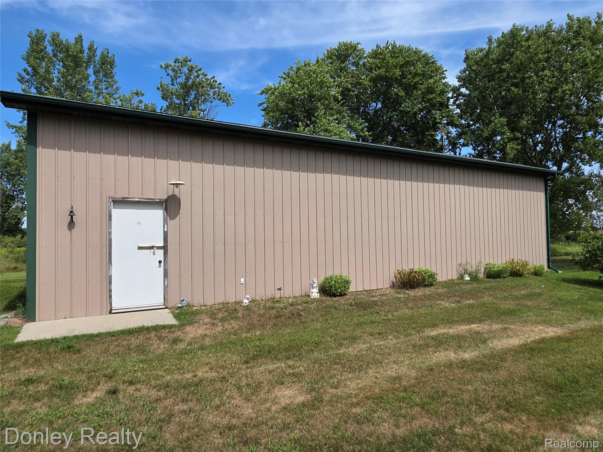 3815 Gosline Road Property Photo 30