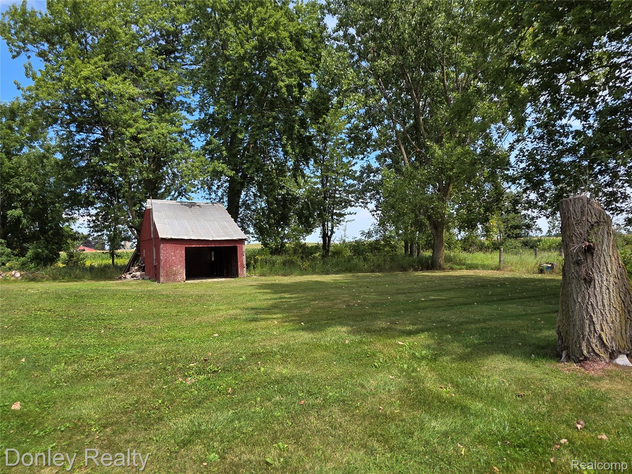 3815 Gosline Road Property Photo 32