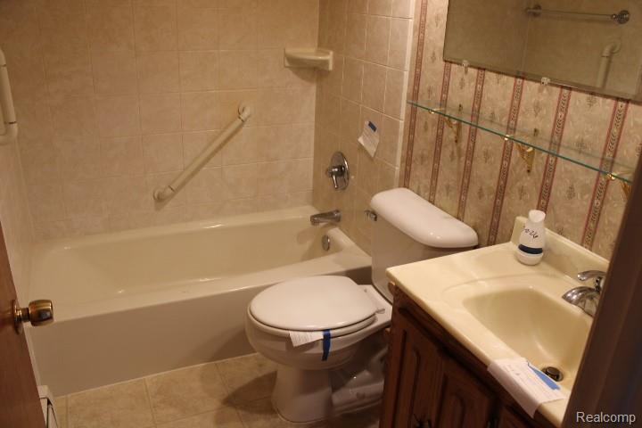1031 Arapaho Drive Property Photo 9